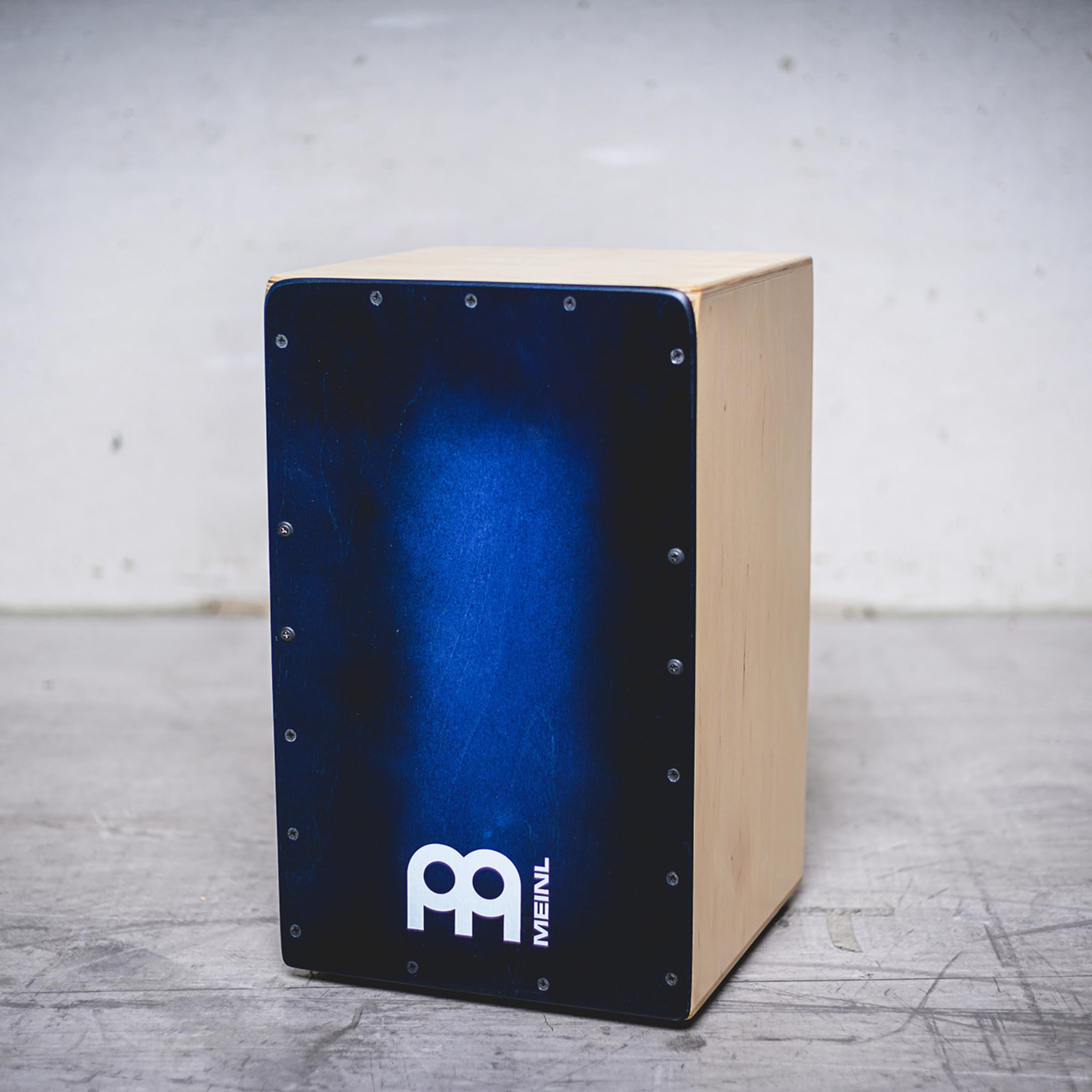 Meinl Percussion Snarecraft Cajon Instrument - Große Trommelkiste mit zwei Snare-Teppichen - Baltische Birke, Natur/Blau (SC100BLB)
