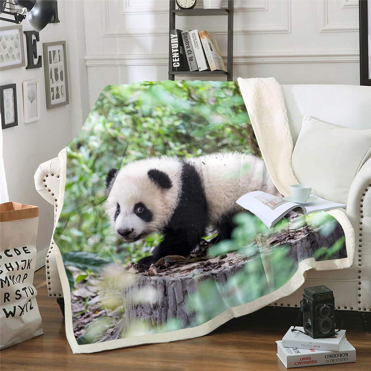 Panda Fleece Throw Blanket for Sofa Bed Cute Animal Plush Blanket Decorative Panda Bear Printed Sherpa Blanket Cartoon Giant Panda Design Fuzzy Blanket King 87x94 Inch — image 1