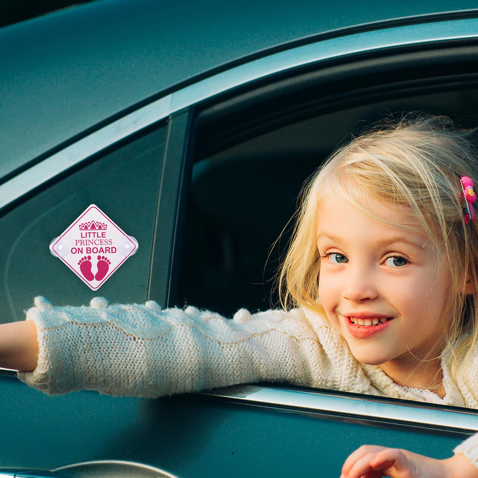 cobee Calcomanías de advertencia de seguridad para automóvil, 2 piezas de 5 x 5 pulgadas, calcomanías de princesa pequeña a bordo, extraíbles e impermeables, accesorios con doble ventosa para