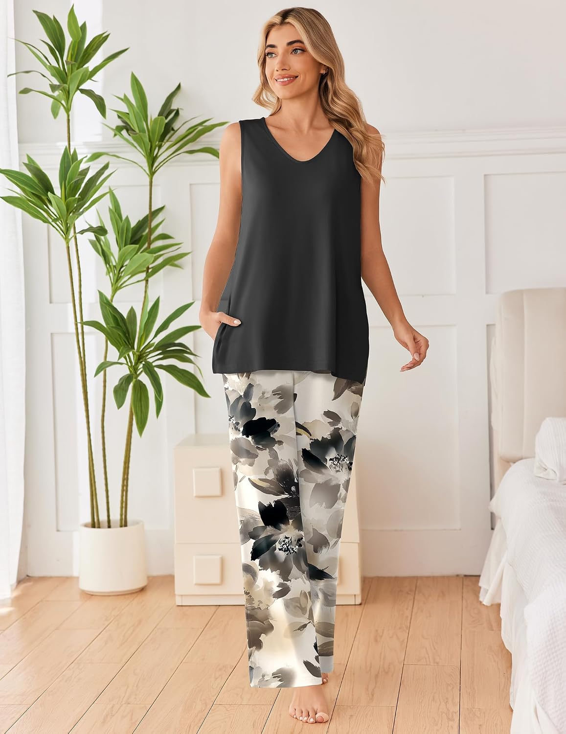 Ekouaer Womens Pajamas Set Sleeveless Lounge Sets Comfy Tank Top and Pants Pjs Set V Neck 2 Piece Sleepwear S-XXL