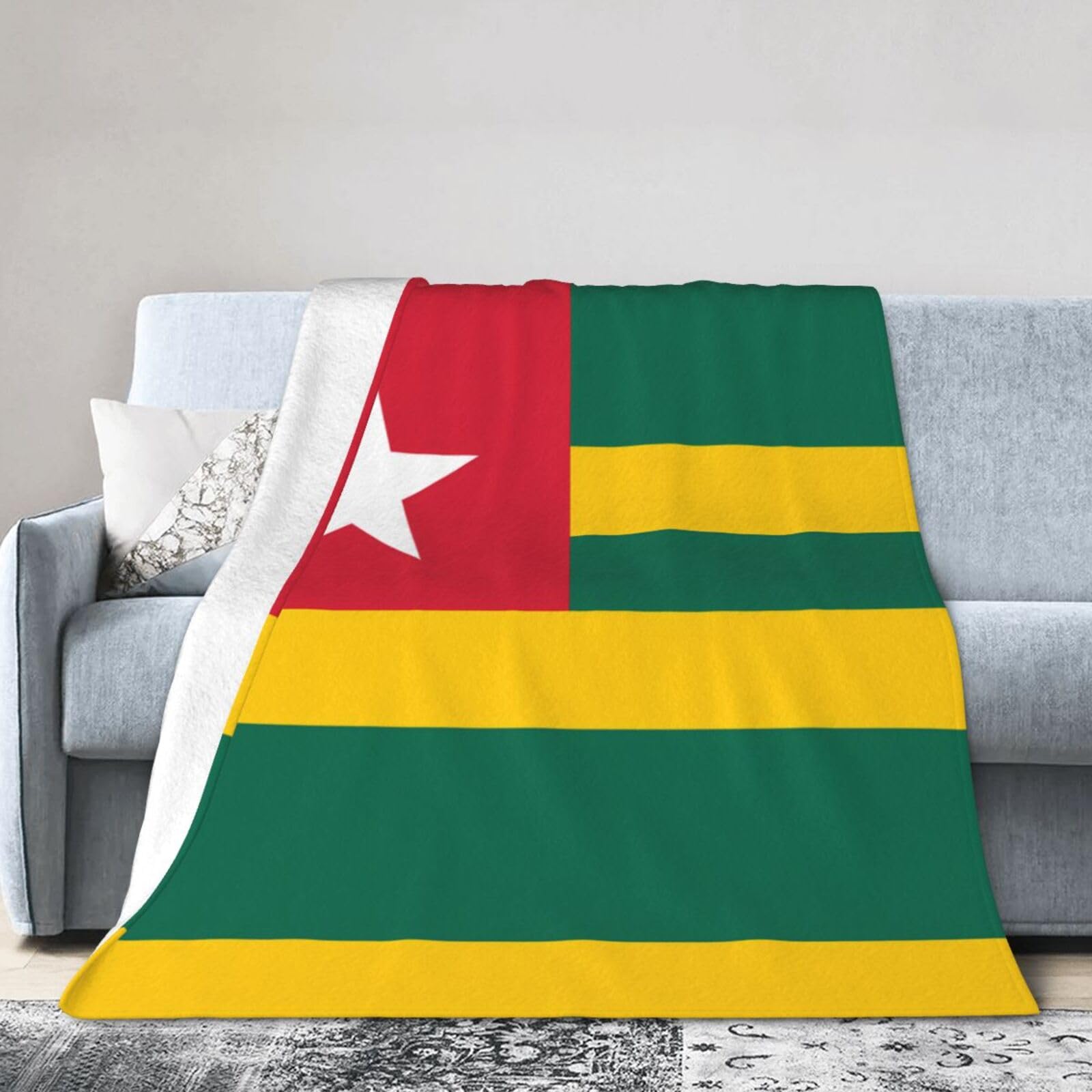 Flag of Togo 40"x30" Fleece Blanket, Full Size, Super Soft, Suitable for Bed, Sofa, Camping, All Seasons