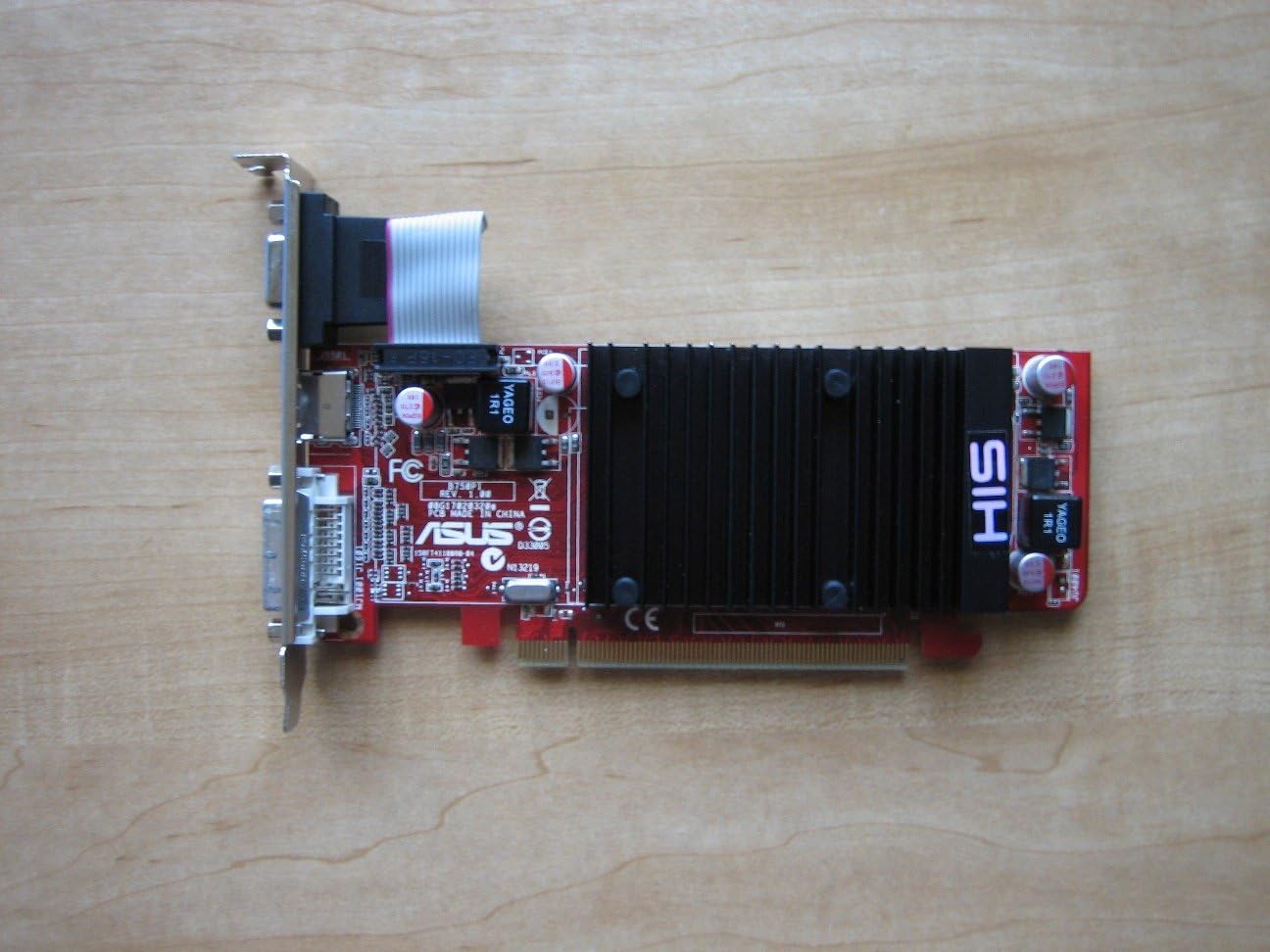 Amazon.com: ASUS AMD Radeon HD 5450 SILENT Series with 0dB Thermal ...