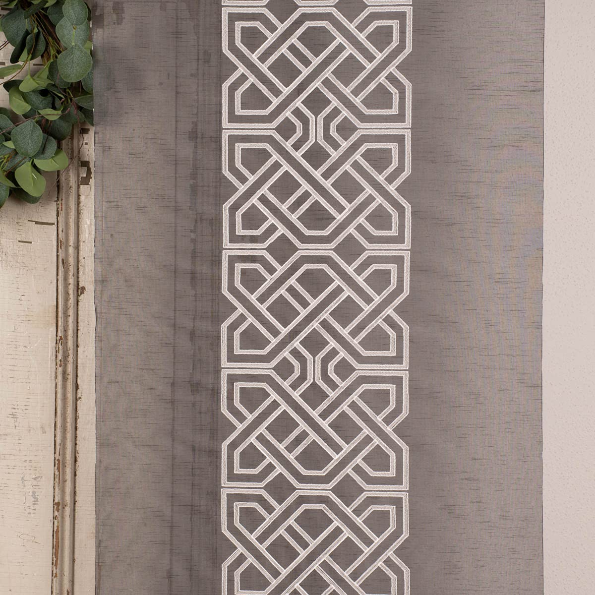 SCHÖNER LEBEN. Panneau japonais aspect batiste brodé Anthracite/gris/blanc 245 x 60 cm