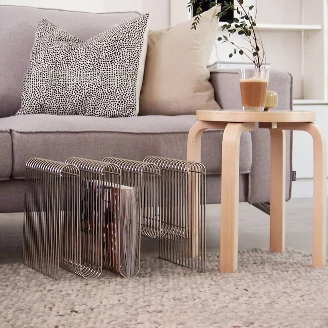 Modern Metal Magazine Rack, home decor accent，Silver Wire Book Organizer, 15.75x11.81x11.81 Inch, Decorative Storage Display Shelf for Living Room（M-shape）