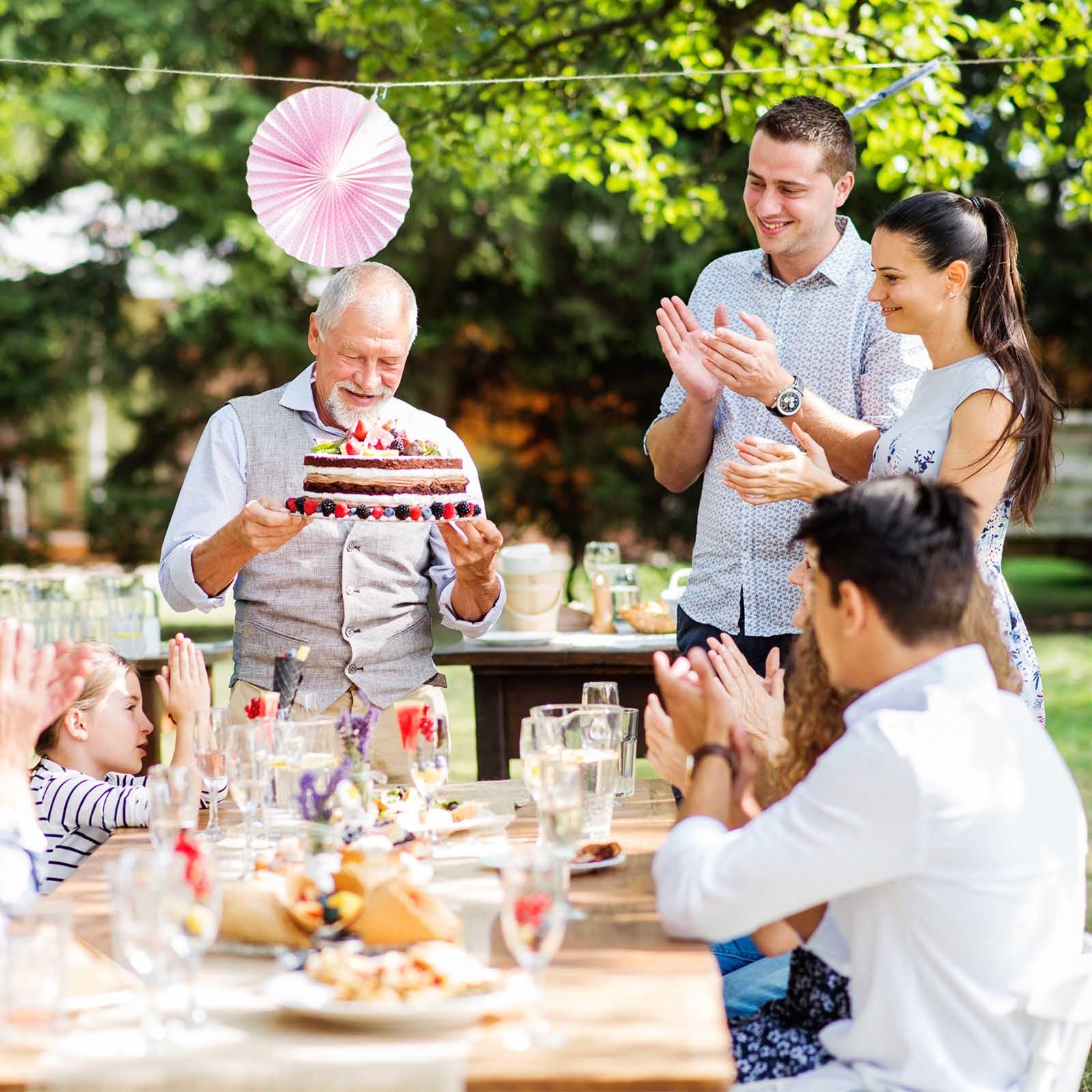 Azzuro Piping Bags Disposable 16 Inch, 100PCS Extra Thick Pastry Icing Piping Bags for Cake & Cookie, Non-Slip Anti-Burst Cake Frosting Decorating Bags Easy to Squeeze - Image 7