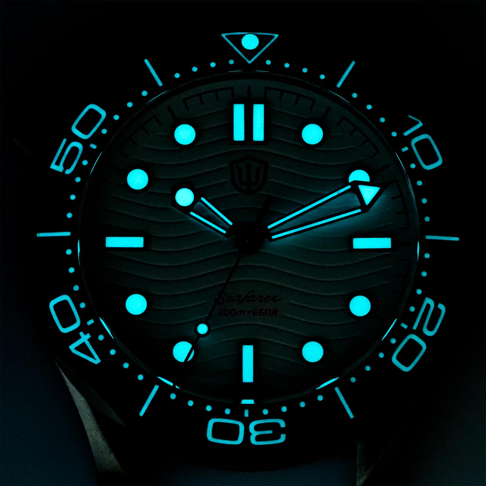 watchdives WD007Q - Orologio subacqueo giapponese VH31 Sweep Second, in titanio da 42 mm, con vetro zaffiro curvo, impermeabile fino a 200 m