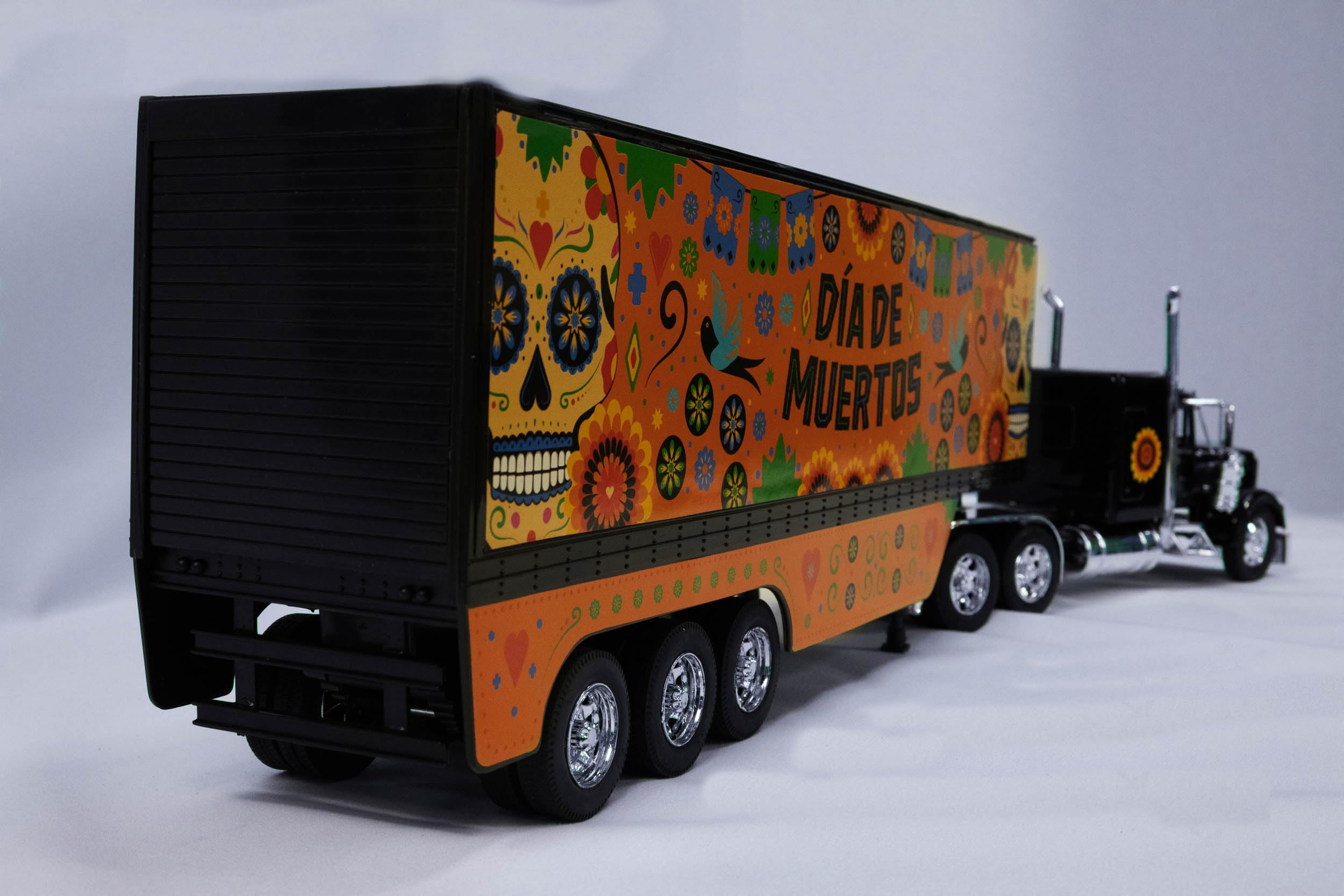 Amazon.com: Shop72 1:32 Scale Toy Truck with Trailer Diecast Semi