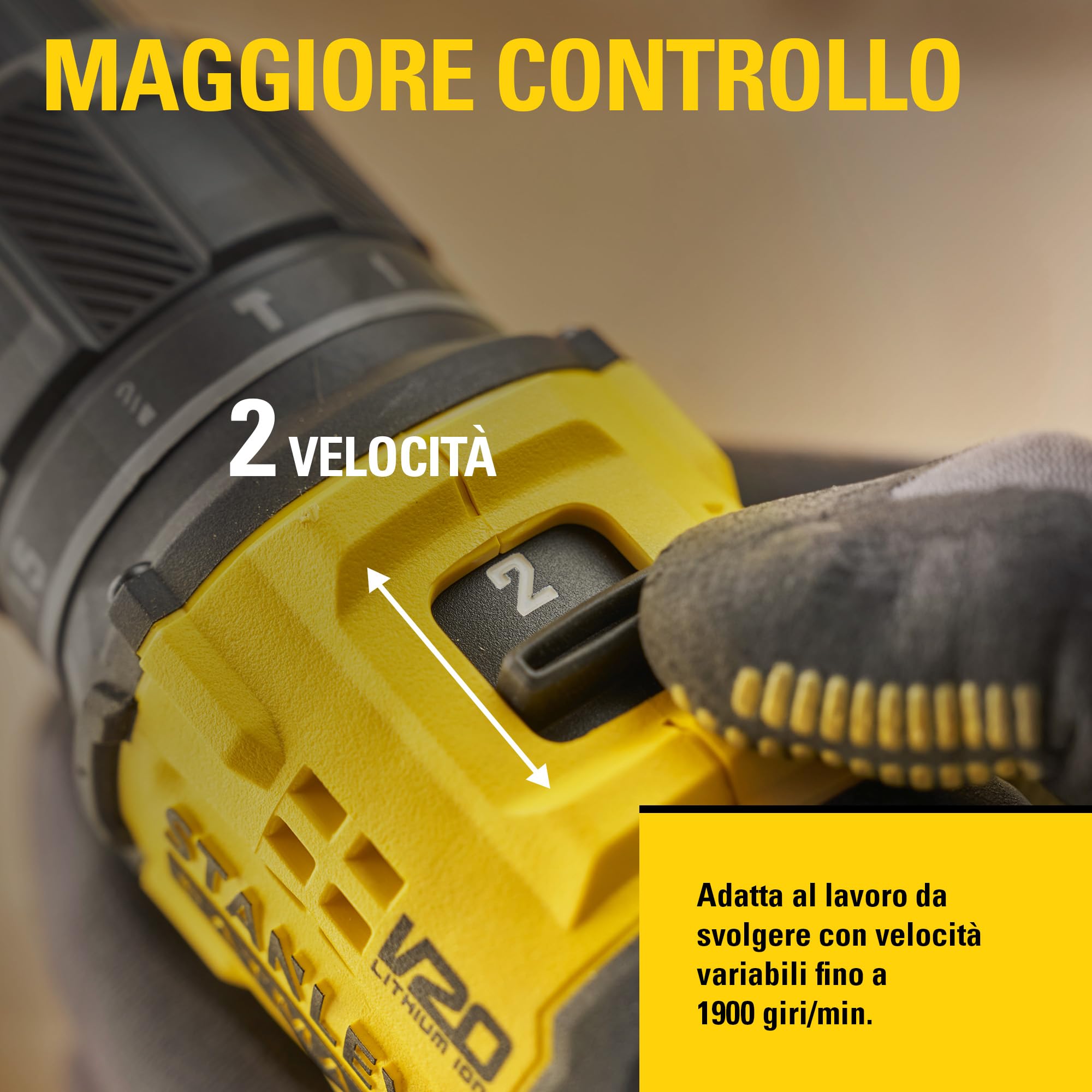 STANLEY V20 Trapano avvitatore a percussione a 2 ingranaggi senza filo, include batteria agli ioni di litio da 2,0Ah, caricatore da 1,25A e 100 accessori con custodia ProStack, 18V, SFMCD716D2A-QW