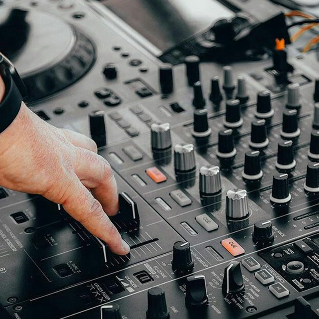 6 Capuchons de Fader pour Pioneer DJM,nstallation facile,Boutons de Fader Table de Mixage, Fader Caps Bouton Fader,pour Pioneer DJM350, 400, 500, 700, 750, 800, 850, 900NEXUS, 900SRT, 900NXS2, 2000