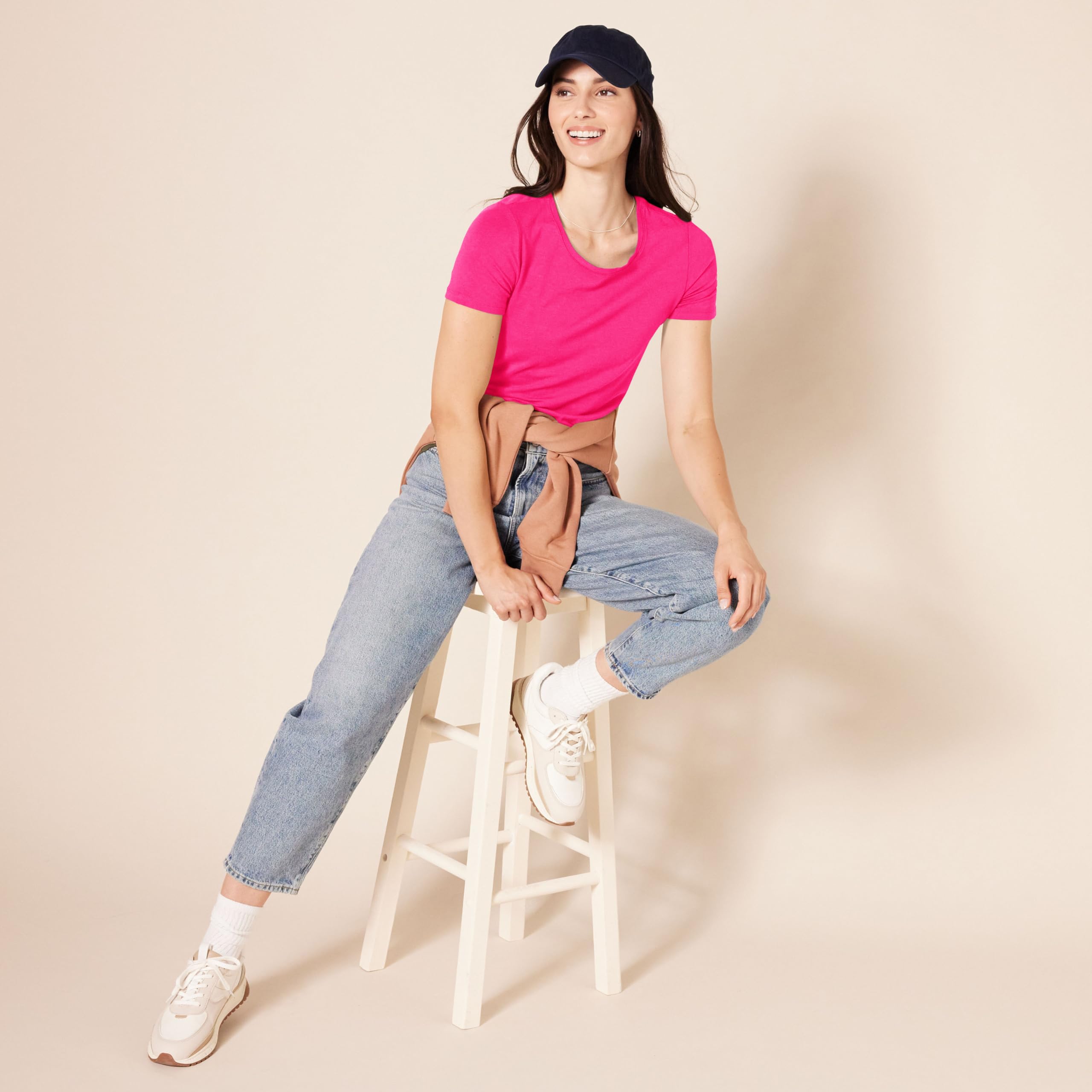 Amazon Essentials Women's Regular-Fit Short-Sleeve T-Shirt (Crewneck and V-Neck Options), Multipacks — view 197