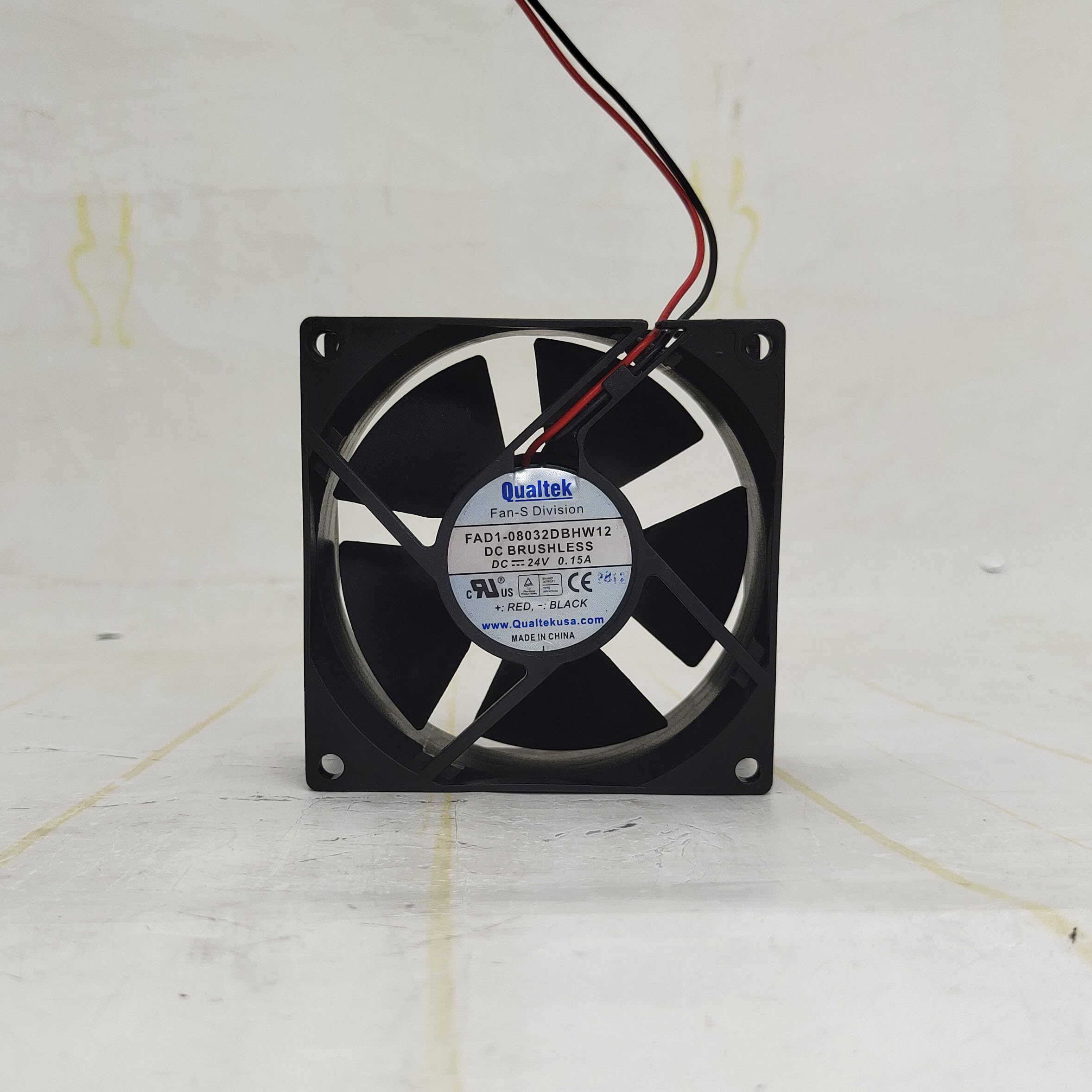 FAD1-08032DBHW12 24V 0.15A 8cm inverter heat dissipation air fan