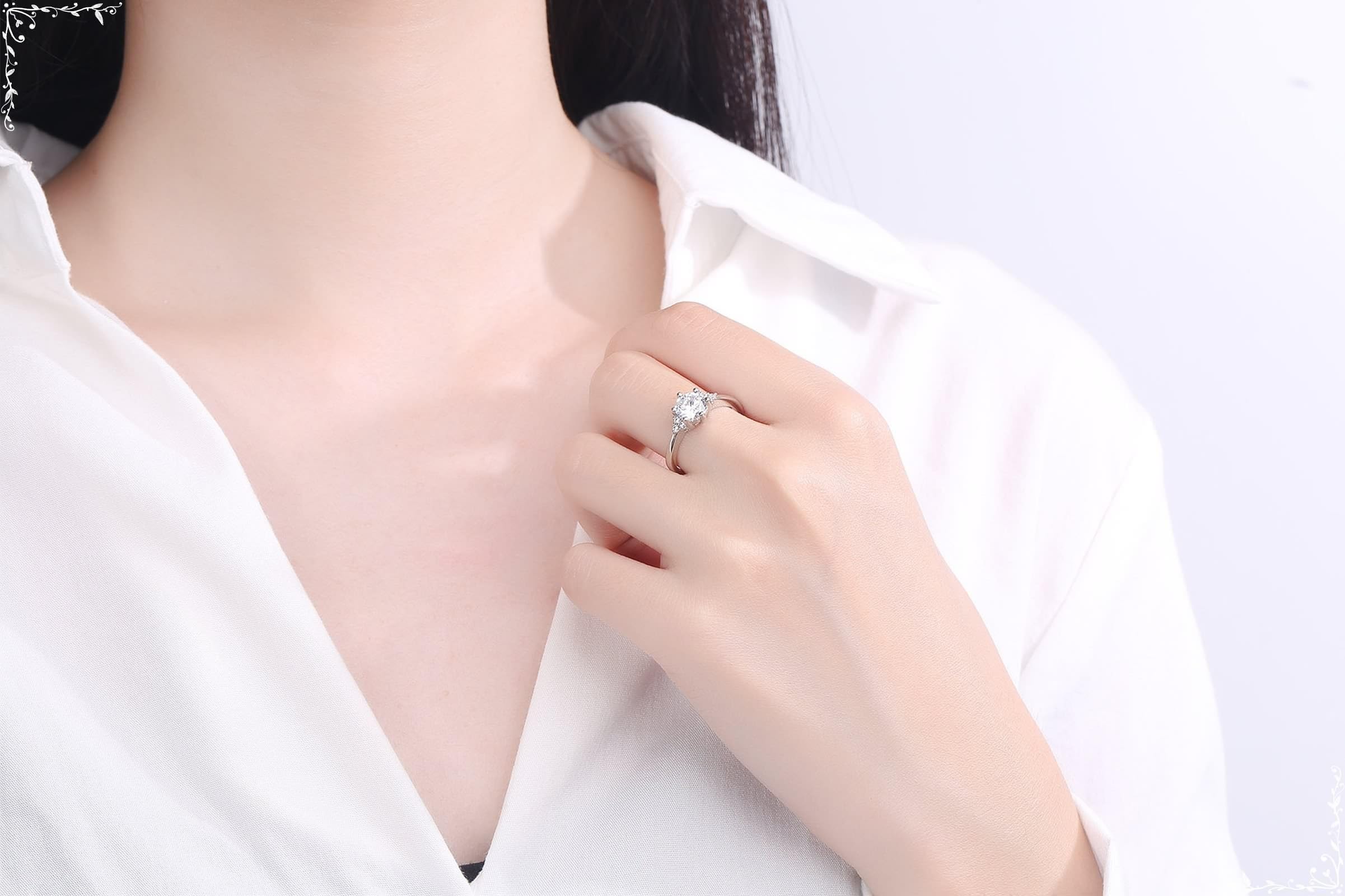Obrączki zaręczynowe Moissanite gładkie białe złoto obrączki ślubne dla kobiet 18K z błyszczącą cyrkonią sześcienną rozmiar H 1/2 moda dla pań biżuteria na Święto Dziękczynienia