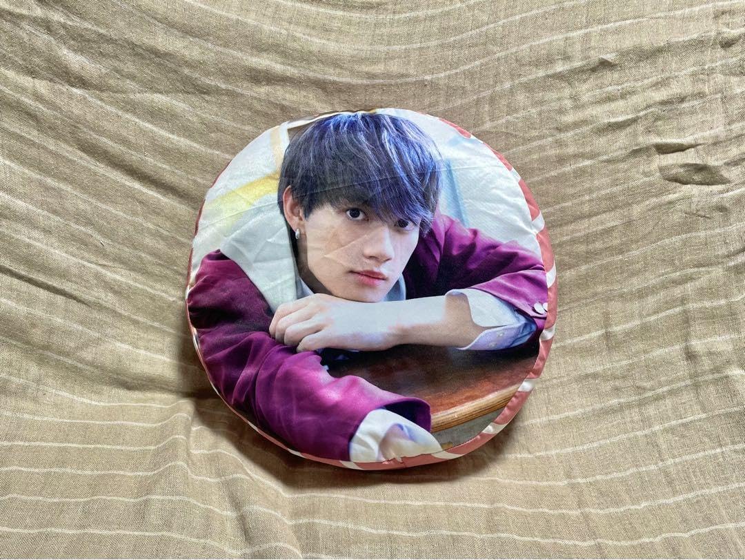 M!LK 佐野勇斗 フォトカード入り パスケース ラウンドクッション セット Amazon.co.jp: M!LK ミルク ラウンドクッション 佐野勇斗吉田仁人 2個