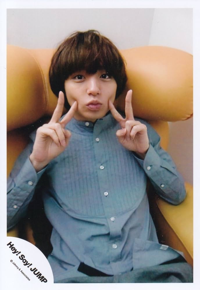 Amazon.co.jp: Hey! Say! JUMP 公式生写真 （伊野尾慧）HI00041