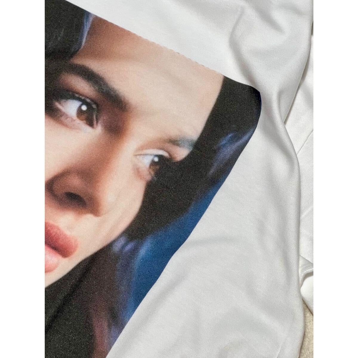 Amazon.co.jp: ノラ ジョーンズ Tシャツ Size:XL : ファッション