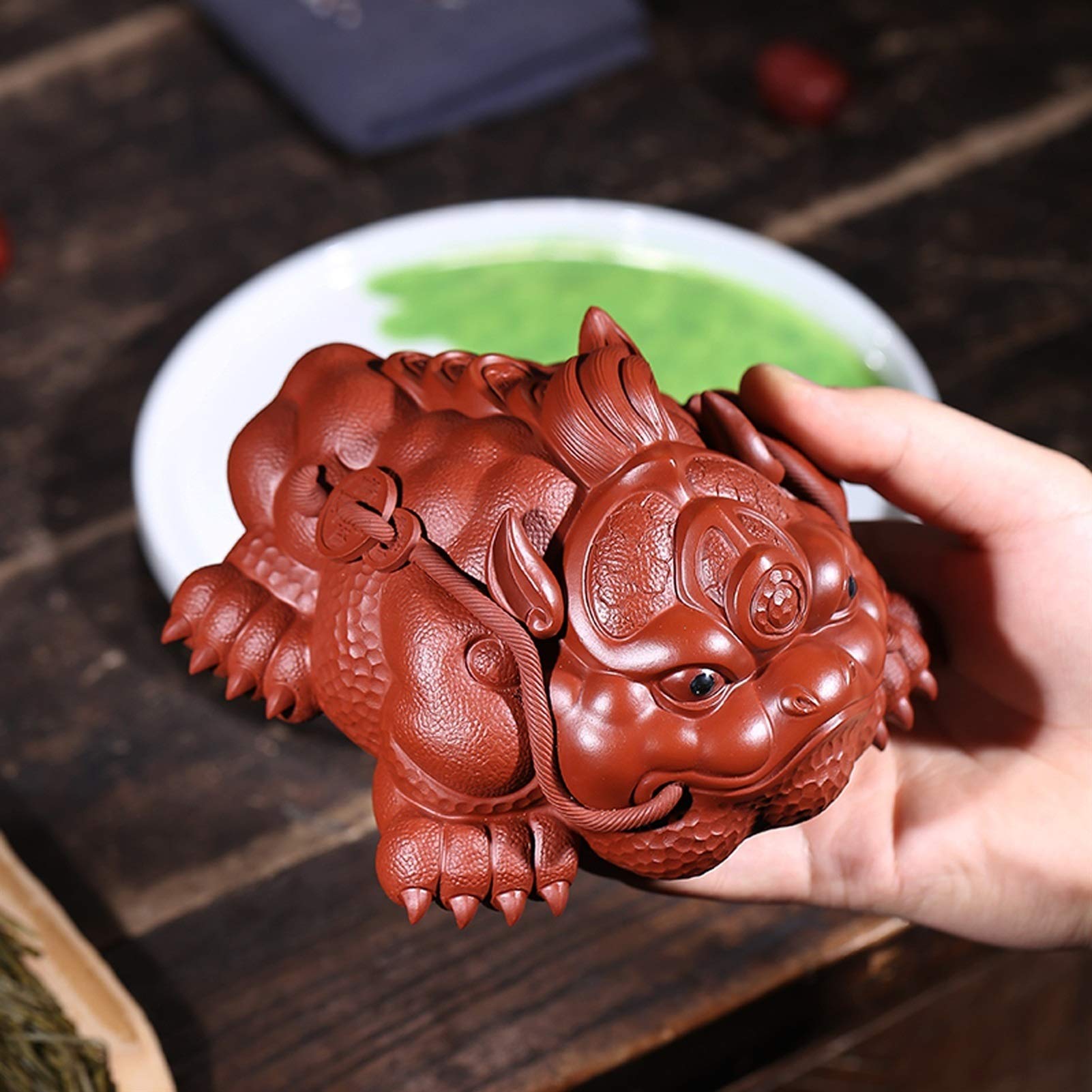 Estatua/Decoración de sobremesa Estatua Dorado sapo escultura té decoración de la mesa de té de tres patas sapo feng shui decoración hecha a mano exquisito artesanía regalos de negocios Adorno de escr