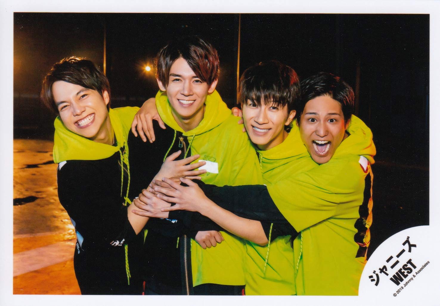 Amazon.co.jp: ジャニーズWEST 公式生写真 （集合）WA00617 : おもちゃ