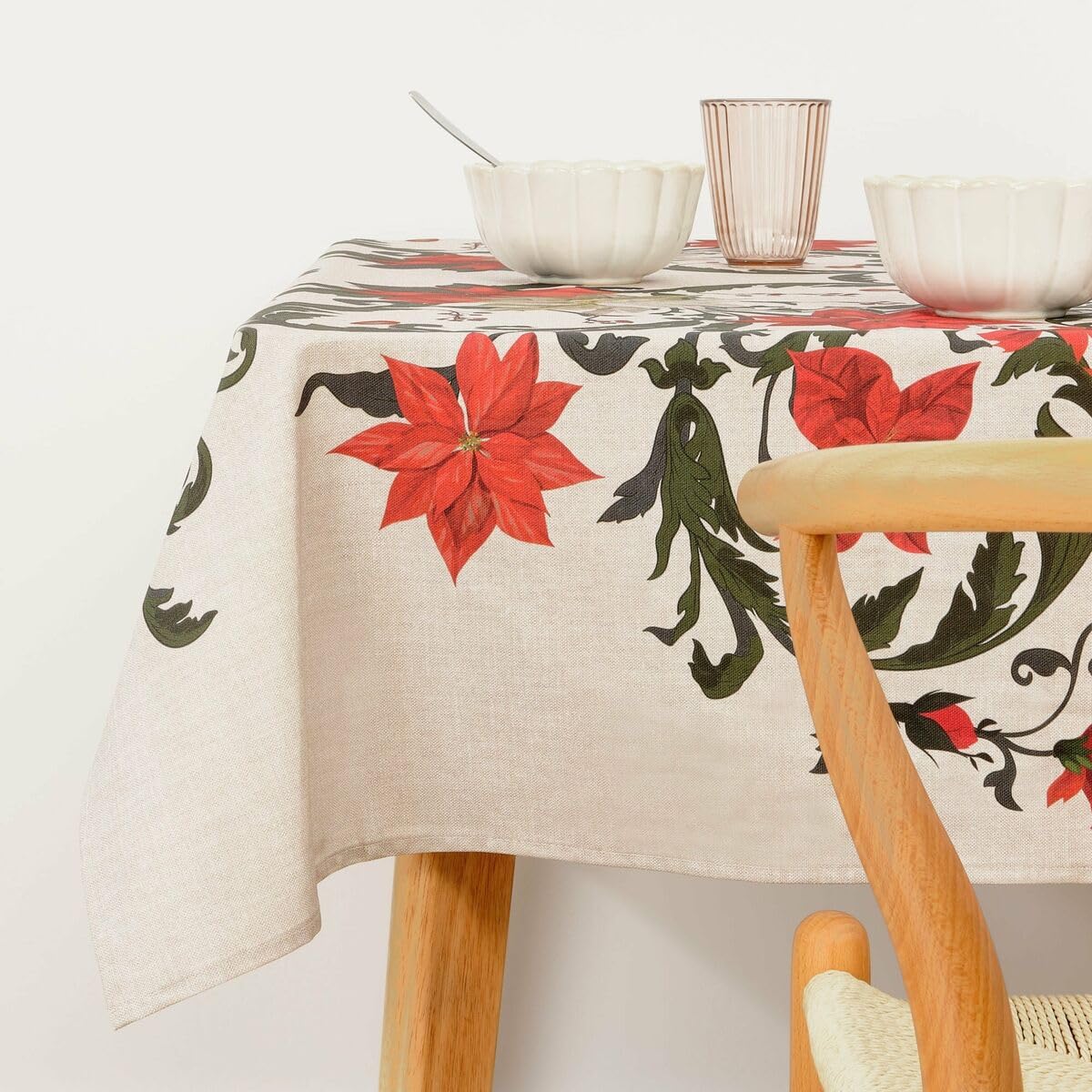 Muaré Christmas Symetric Stain Resistant Resin Tablecloth 140 x 140 cm