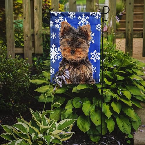 Miniatura 2 de Caroline's Treasures KJ1181GF - Bandera de jardín con diseño de copos de nieve de invierno, diseño de Yorkie PuppyYorkshire Terrier para jardín,