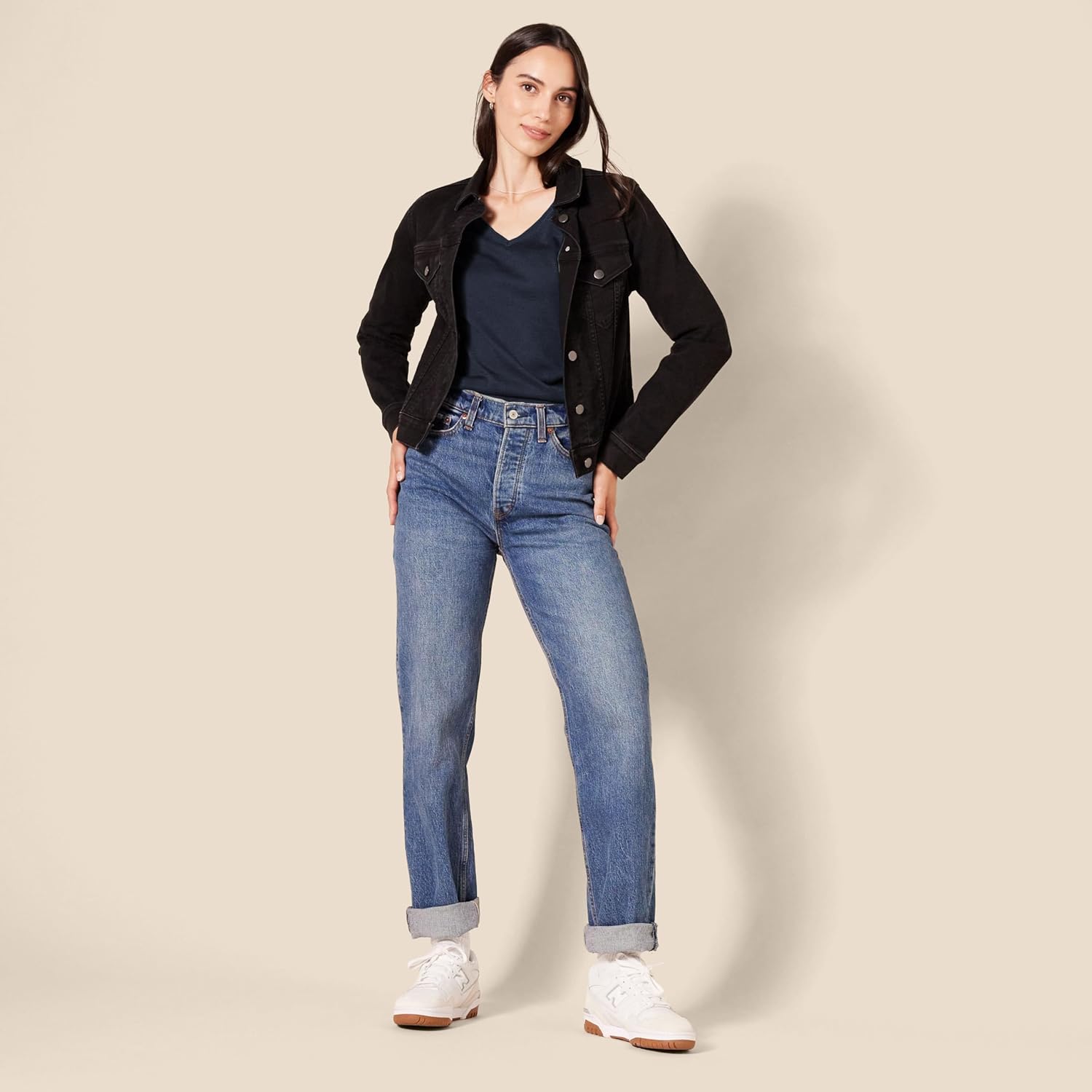 Amazon Essentials Women's Lightweight Long-Sleeve V-Neck Tunic Sweater (Available in Plus Size) - Image 5