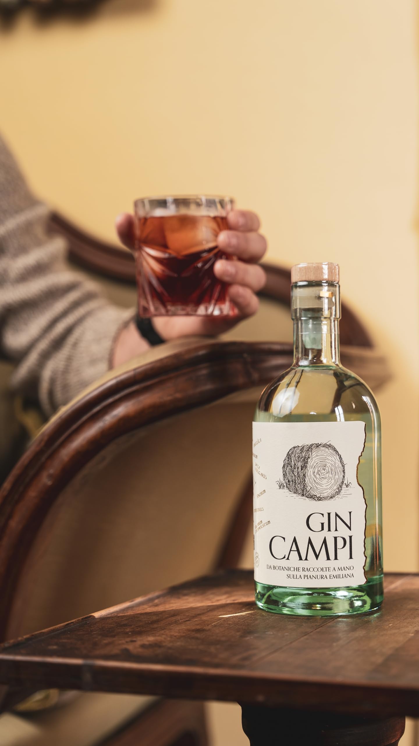 Gin CAMPI London Dry – Artigianale Italiano Premium | Small Batch 39% | Aroma di Fieno, Foglia di Pomodoro e Crema di Latte | per Gin Tonic e Negroni