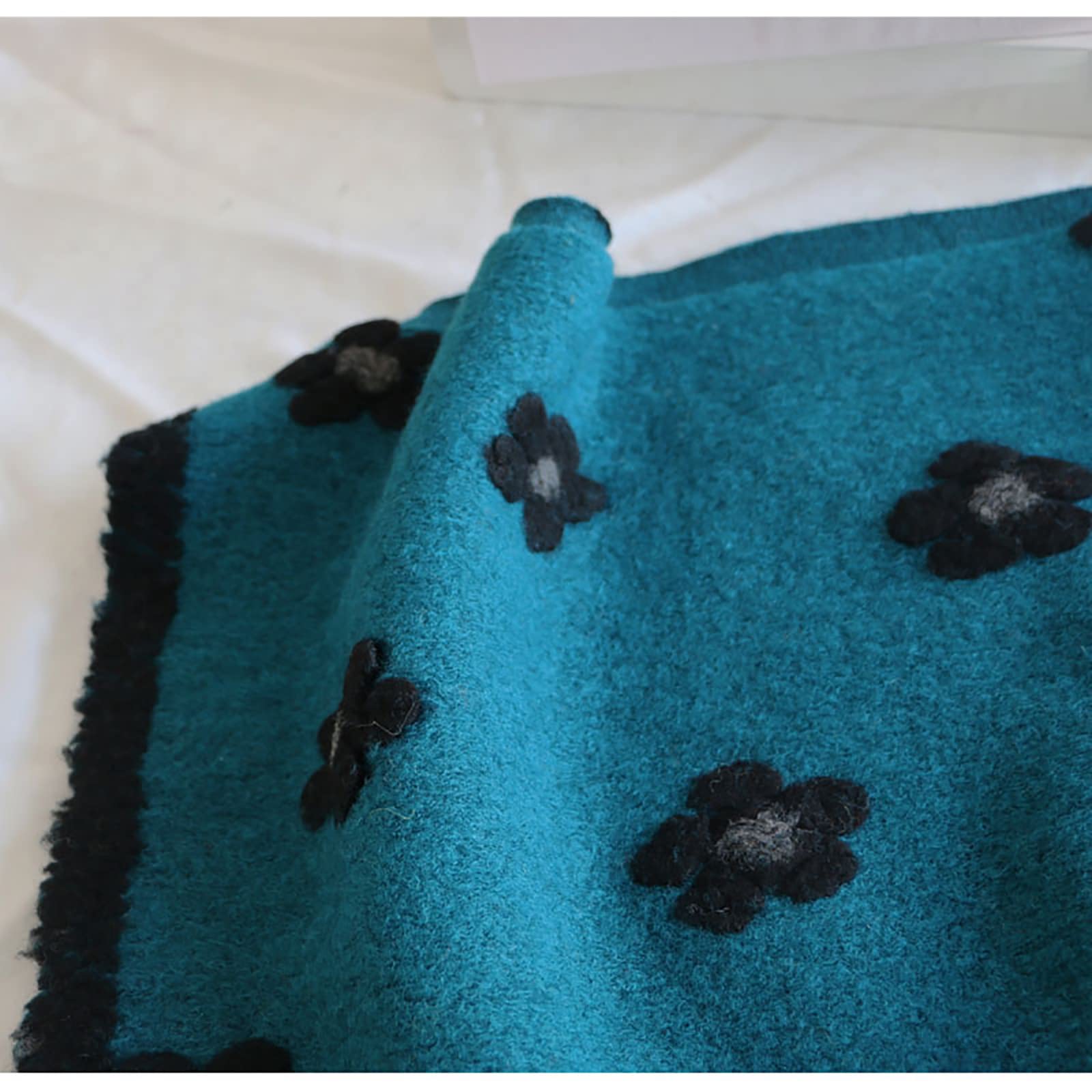 Urocza tkanina wełniana trójwymiarowy kwiat pluszowa tkanina puszysta tkanina wełna moda materiał rzemieślniczy szalik DIY szycie ręcznie robiona poduszka ubrania kurtka 160 * 50 cm Kolor: niebieski)