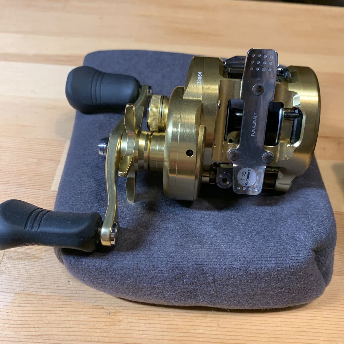 Amazon.co.jp: Shimano Calcutta Conquest 301 : Sports & Outdoors