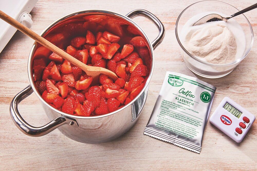 Dr. Oetker Gelfix Classic 1:1, 8 x 60 g (3 Beutel je 20 g), Gelierpulver für klassisch süße Konfitüre, traditionelles Geliermittel, Konfitüren, Marmeladen & Gelees selber machen, gleiches Verhältnis von Frucht und Zucker, vegan