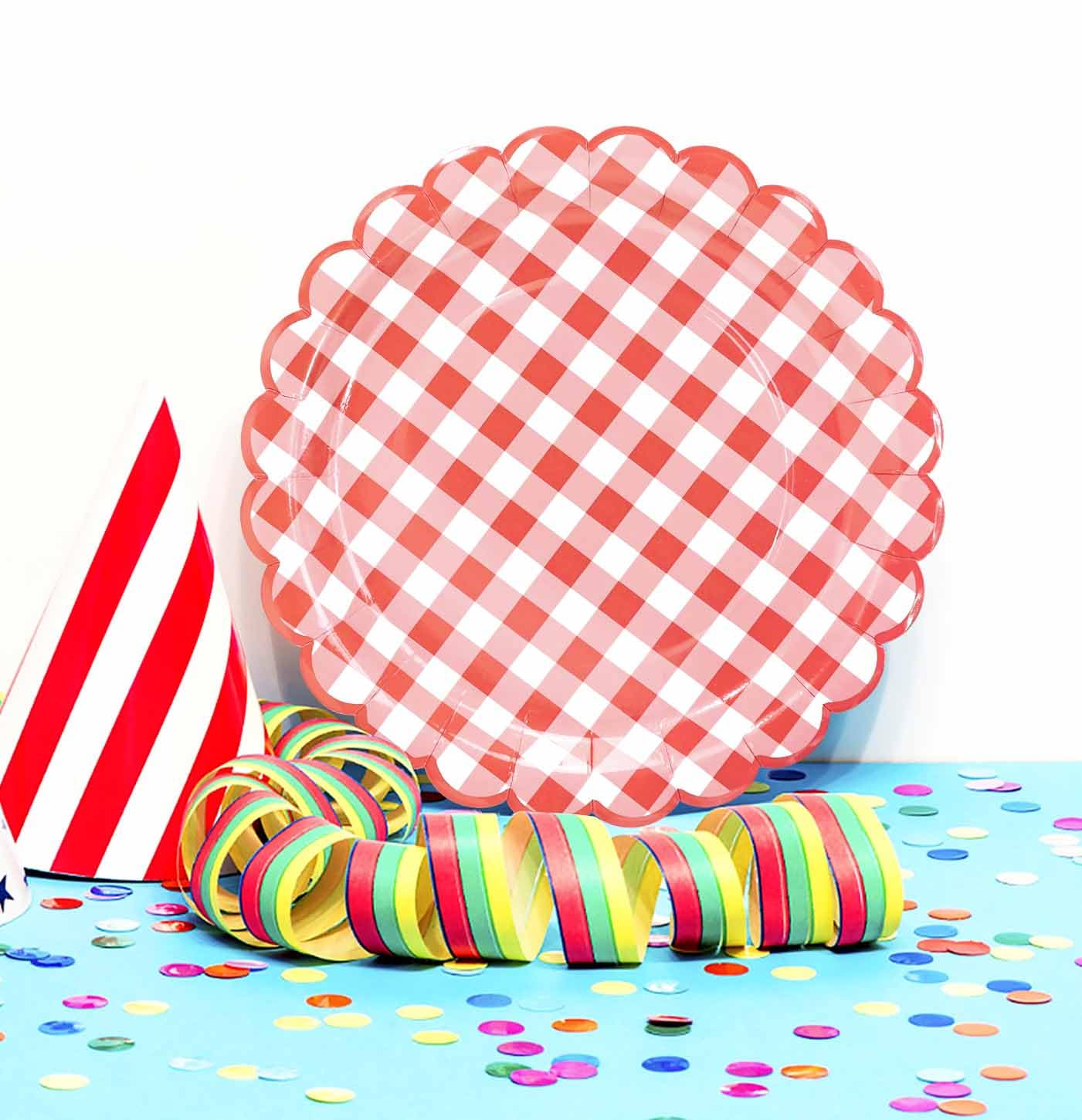 HEIPINIUYE 50 Stück rote Gingham-Pappteller, 17,8 cm, rot und weiß, gewellt, Einweg-Teller für Hochzeit, Babyparty, Geburtstagsparty, karierter Dessertteller