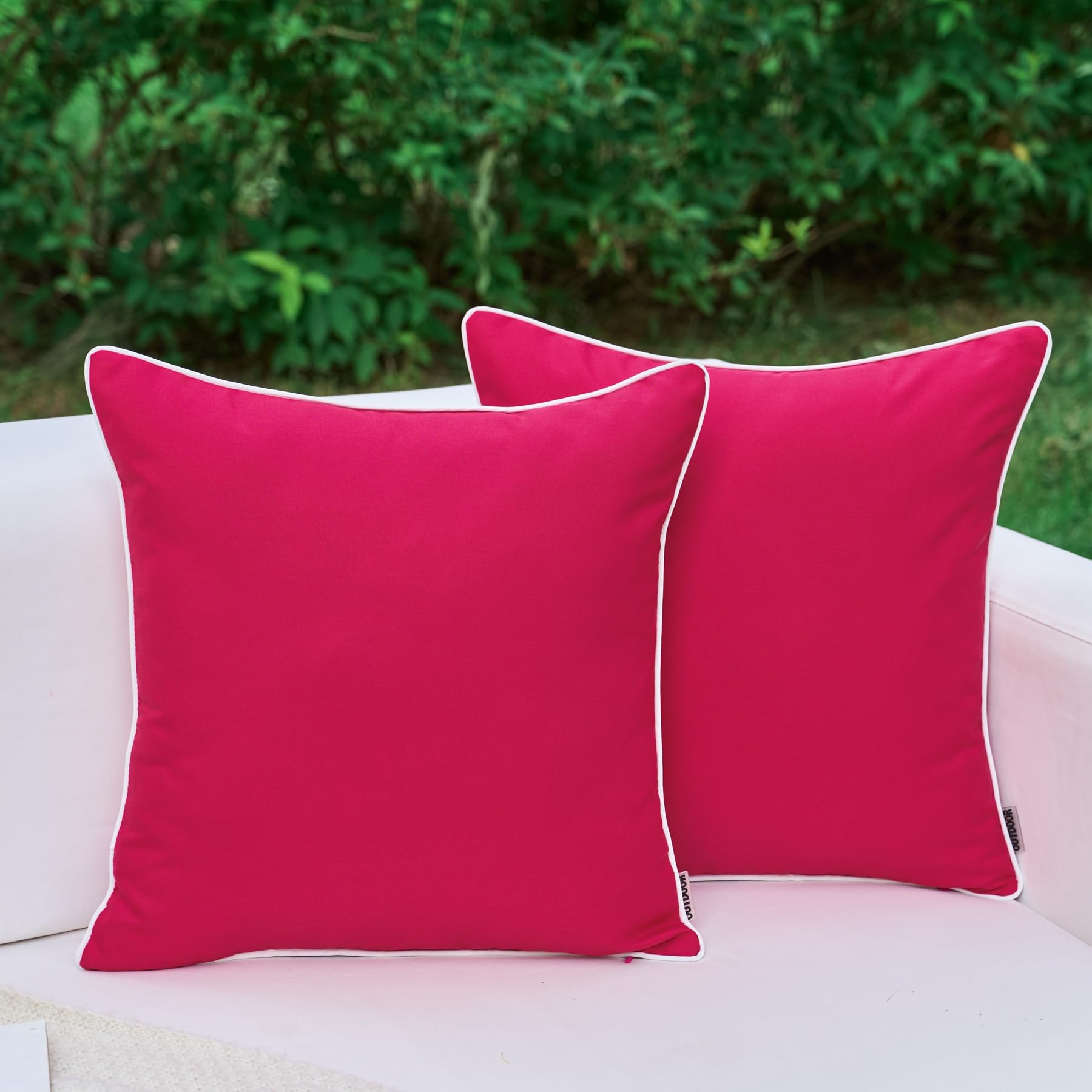 LIGICKY Confezione da 2 federe per cuscini da esterni, impermeabili, decorative, con bordo bianco, quadrate, per patio, divano, tenda, Sunbrella (45,7 x 45,7 cm)