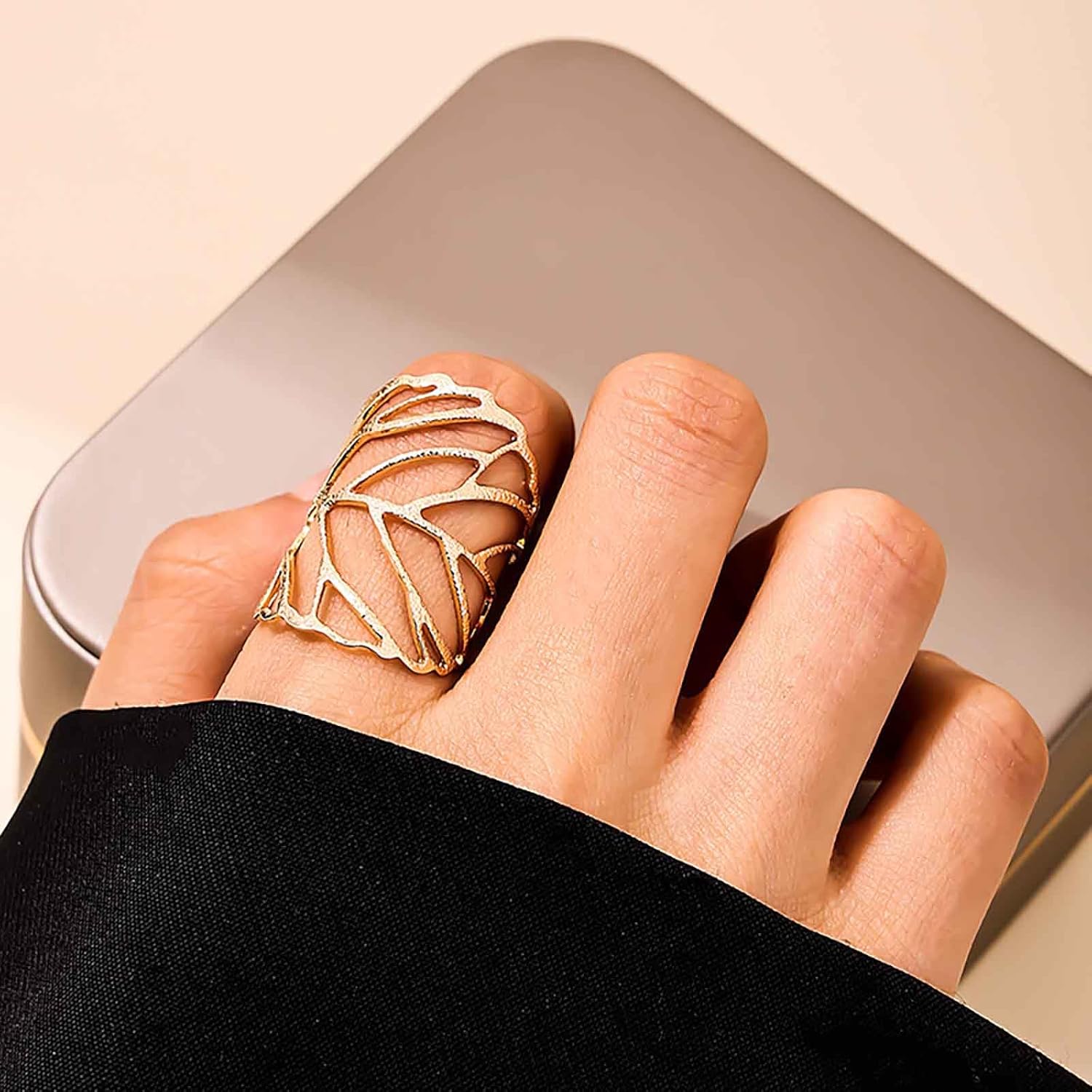 Vintage Hollow Large Leaf Ring Gold Adjustable Wrap Open Ring Minimalist Leaf Knuckle Finger Rings Irregularly Geometric Statement Leaves Rings Jewelry for Women - Image 6
