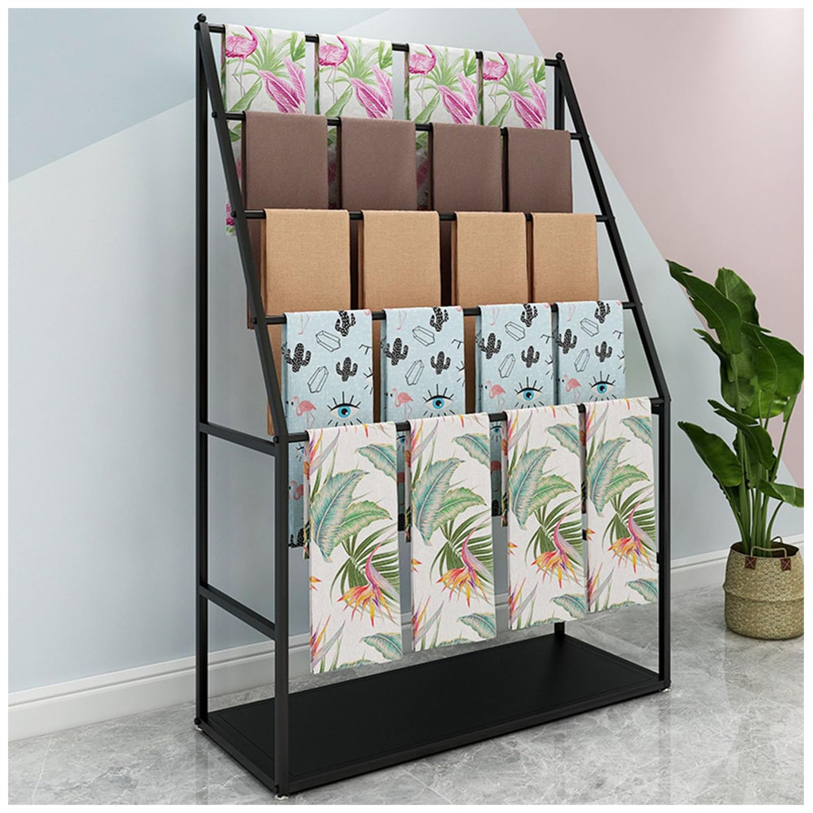 Porte-cravates et foulards pour dressing ordonné et magasin de mode