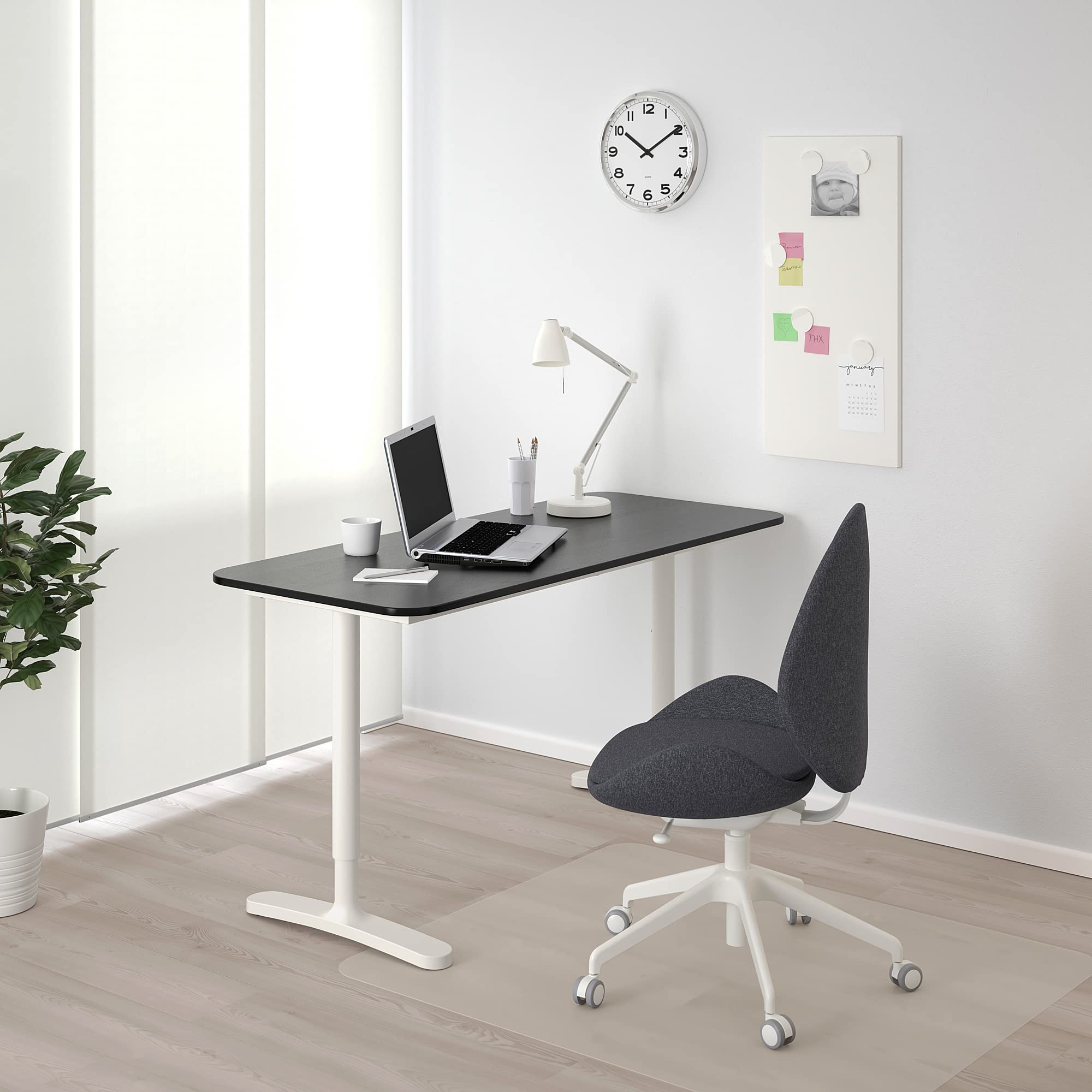 Ikea Bekant Desk 140 x 60 cm Black Stained Ash Veneer/White
