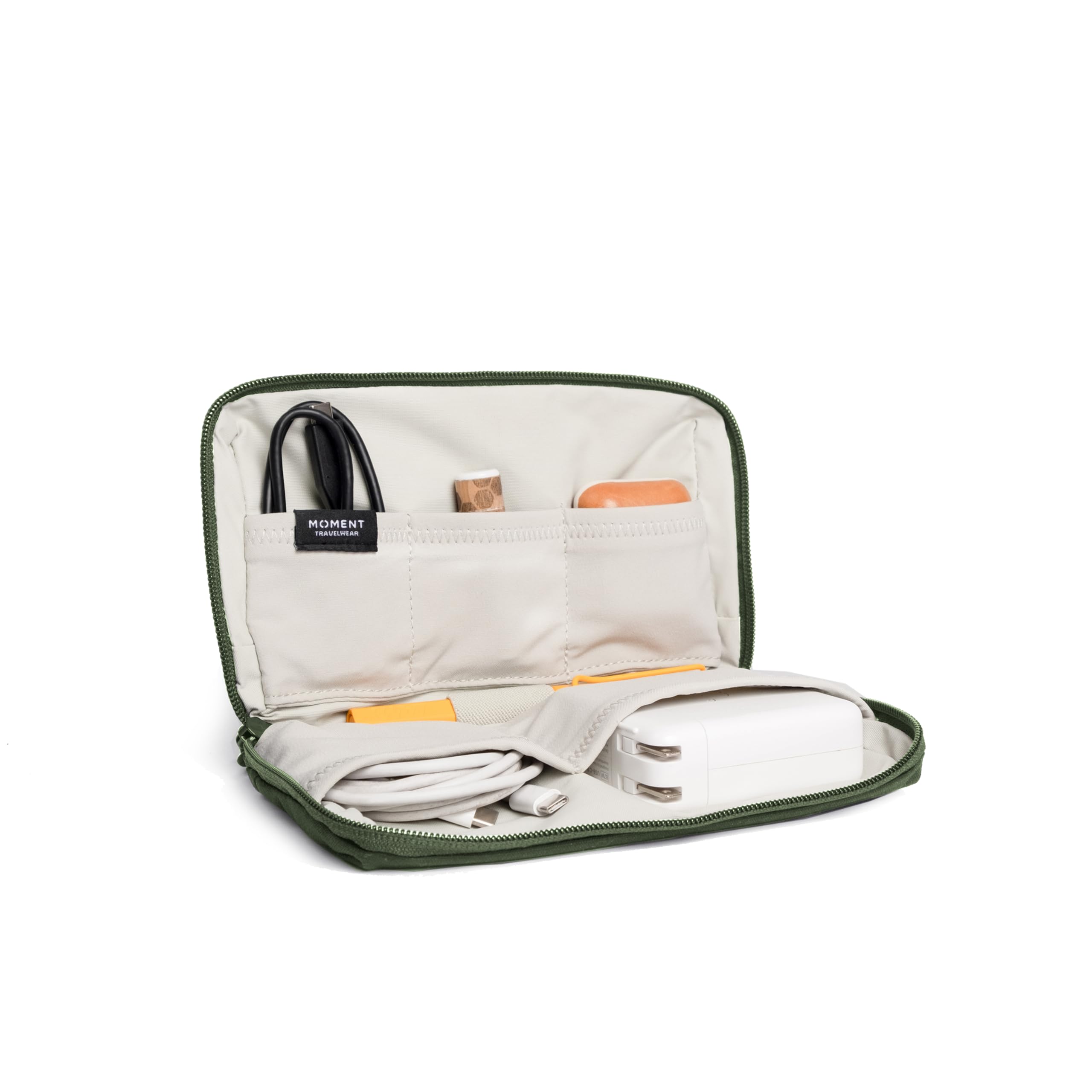 MOMENT Everything Tech Organizer – Wasserabweisende Reisetasche für Kabel, Ladegeräte und Zubehör | Reguläre und Mini-Größen I Olive, Mini