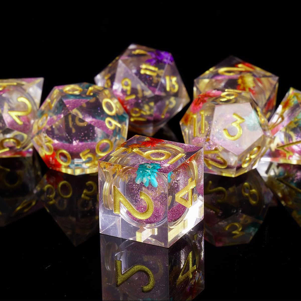 Sarini 7-teiliges Würfelset mit Flüssigkern und Kunstharz,scharfe Kanten,polyedrische DND-Würfel für Dungeons and Dragons,RPG,MTG-Tischspiele (lila Blume) - Image 4