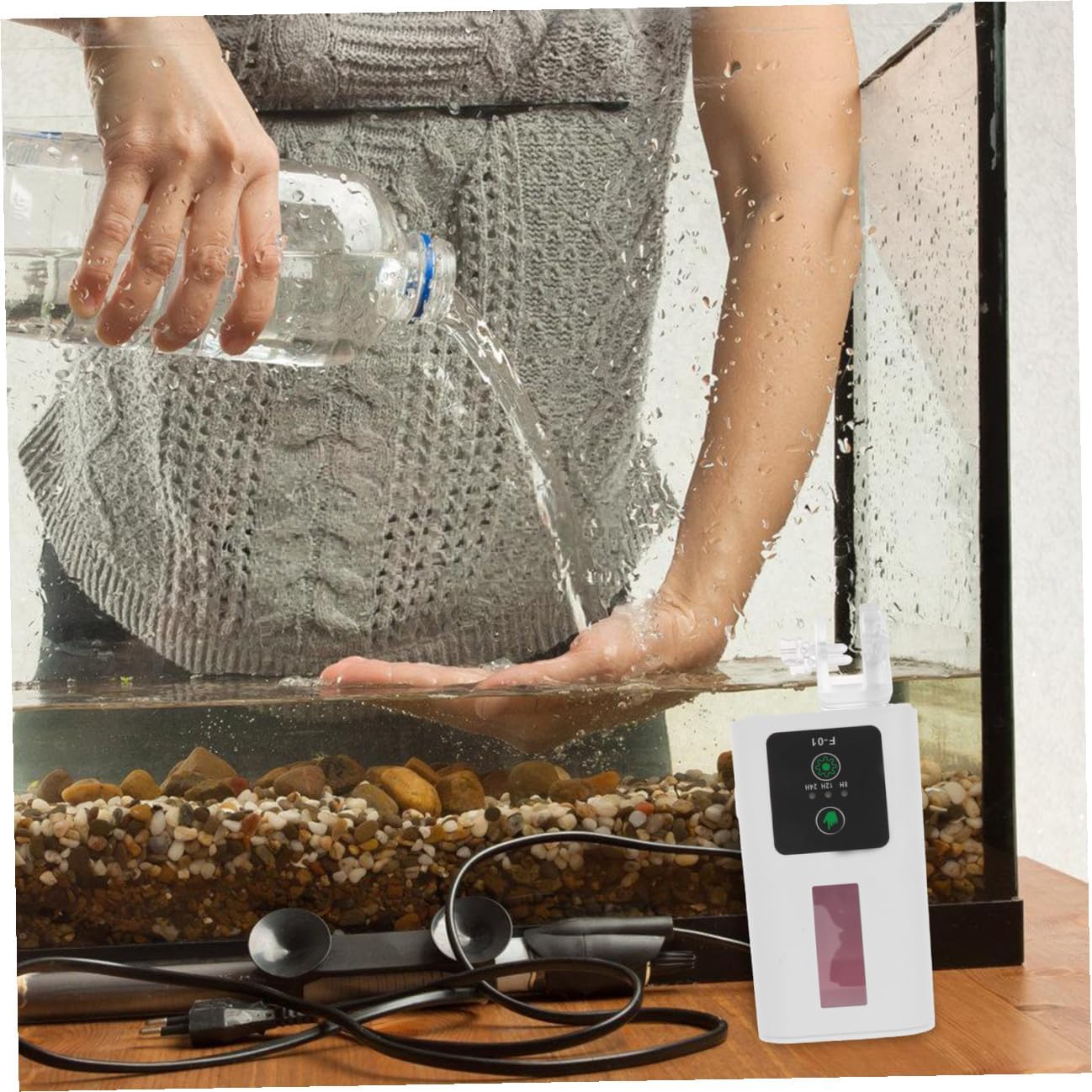 ERINGOGO Automatic Fish Feeding Dispenser with Timer for Aquarium and Turtle Tank Portable Aquarium Feeder Tool for Fish Turtle Feeding for Vacation and Daily Use