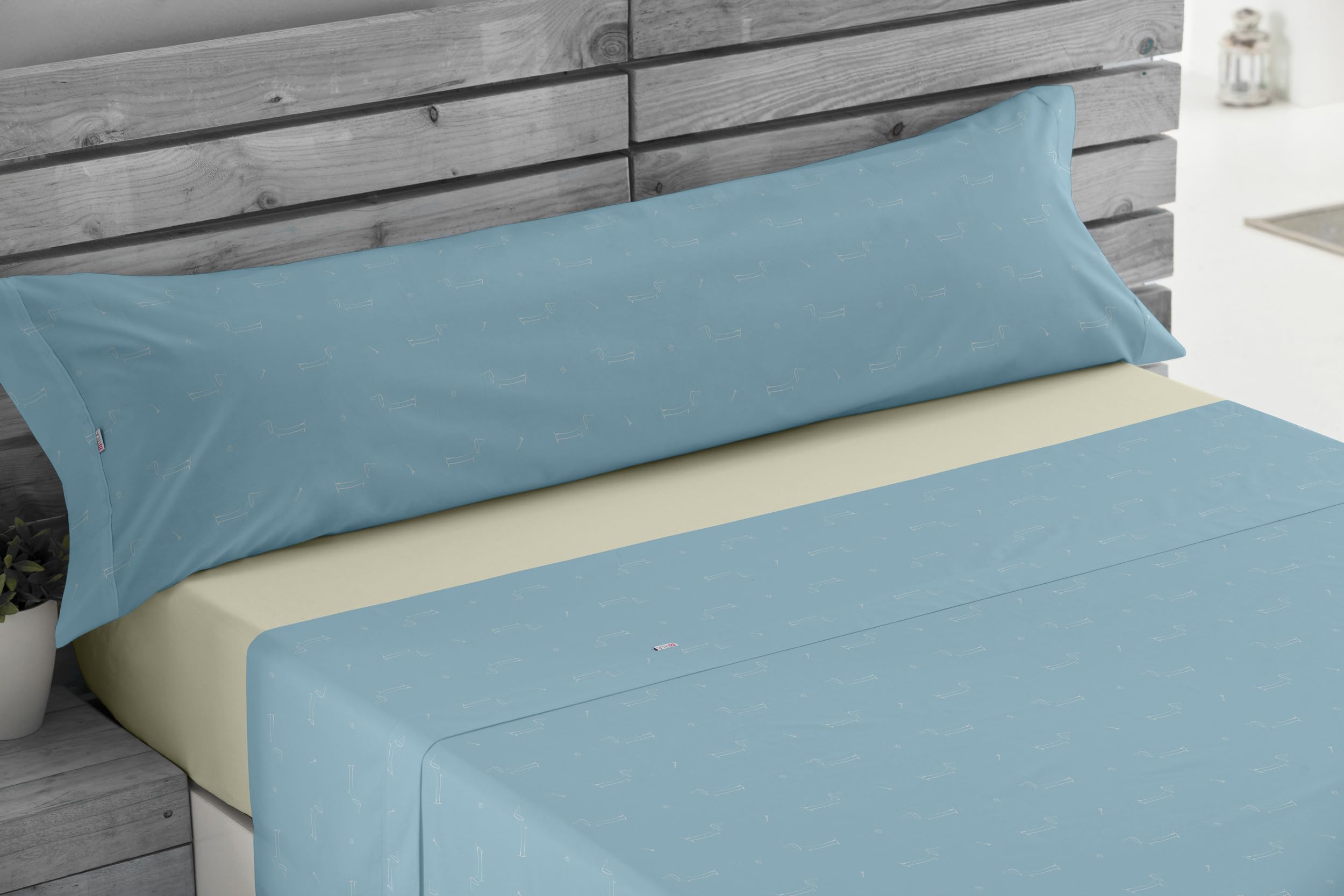 Juego de sábanas Cuca color azul. Cama de 200 cm. 4 piezas