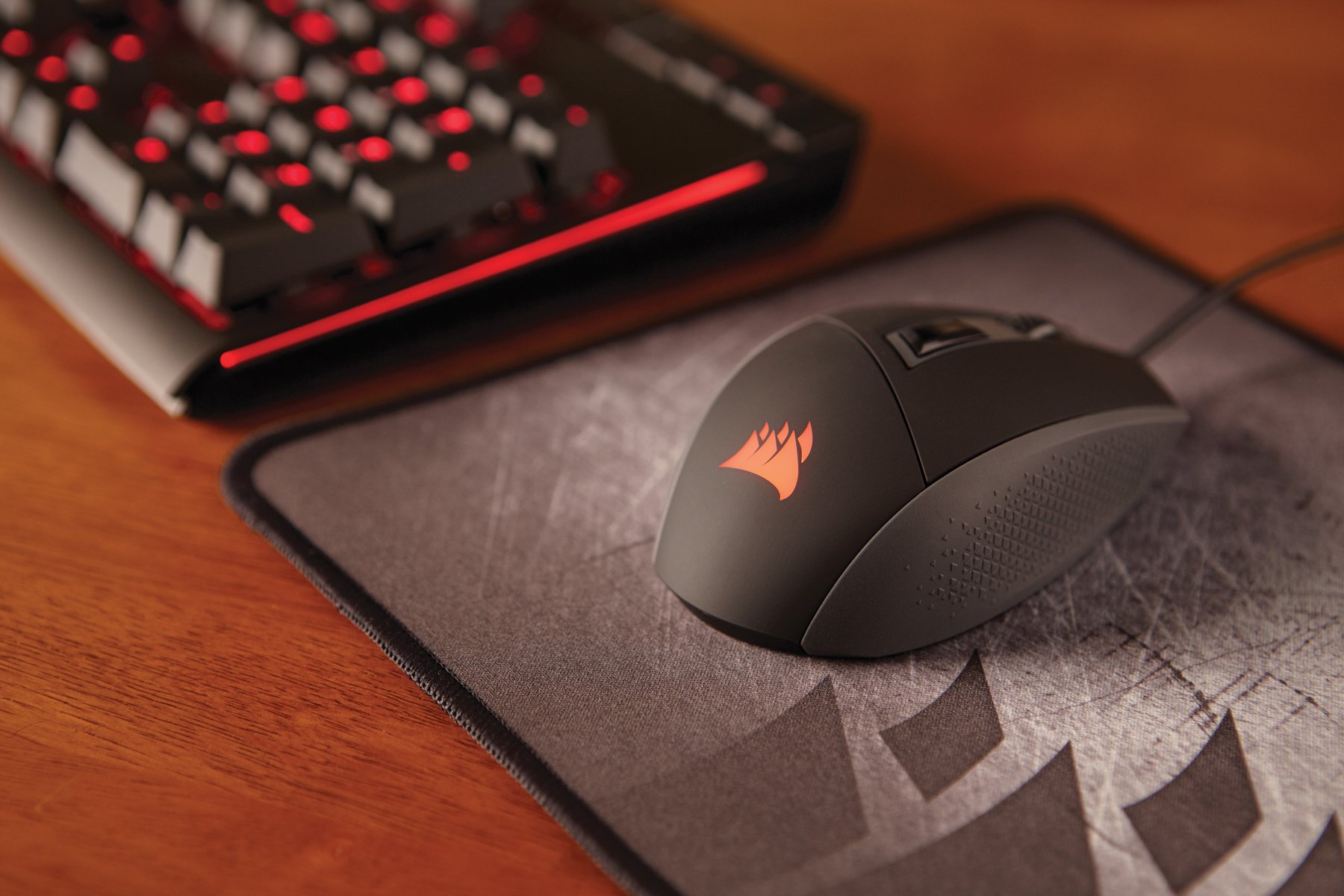 Corsair Katar Mouse Ottico da Gioco, Ambidestro, 8000 DPI, con Cavo, Nero