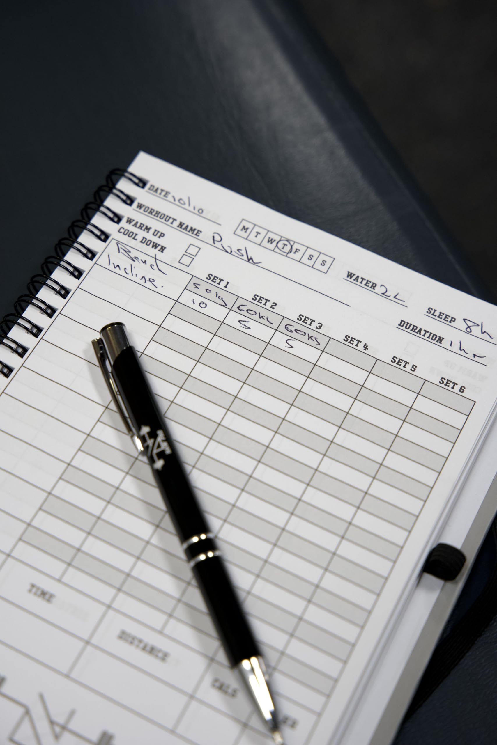 Quaderno formato A6, 130 pagine, con 65 fogli, agenda compatta per esercizi, progressi e traguardi