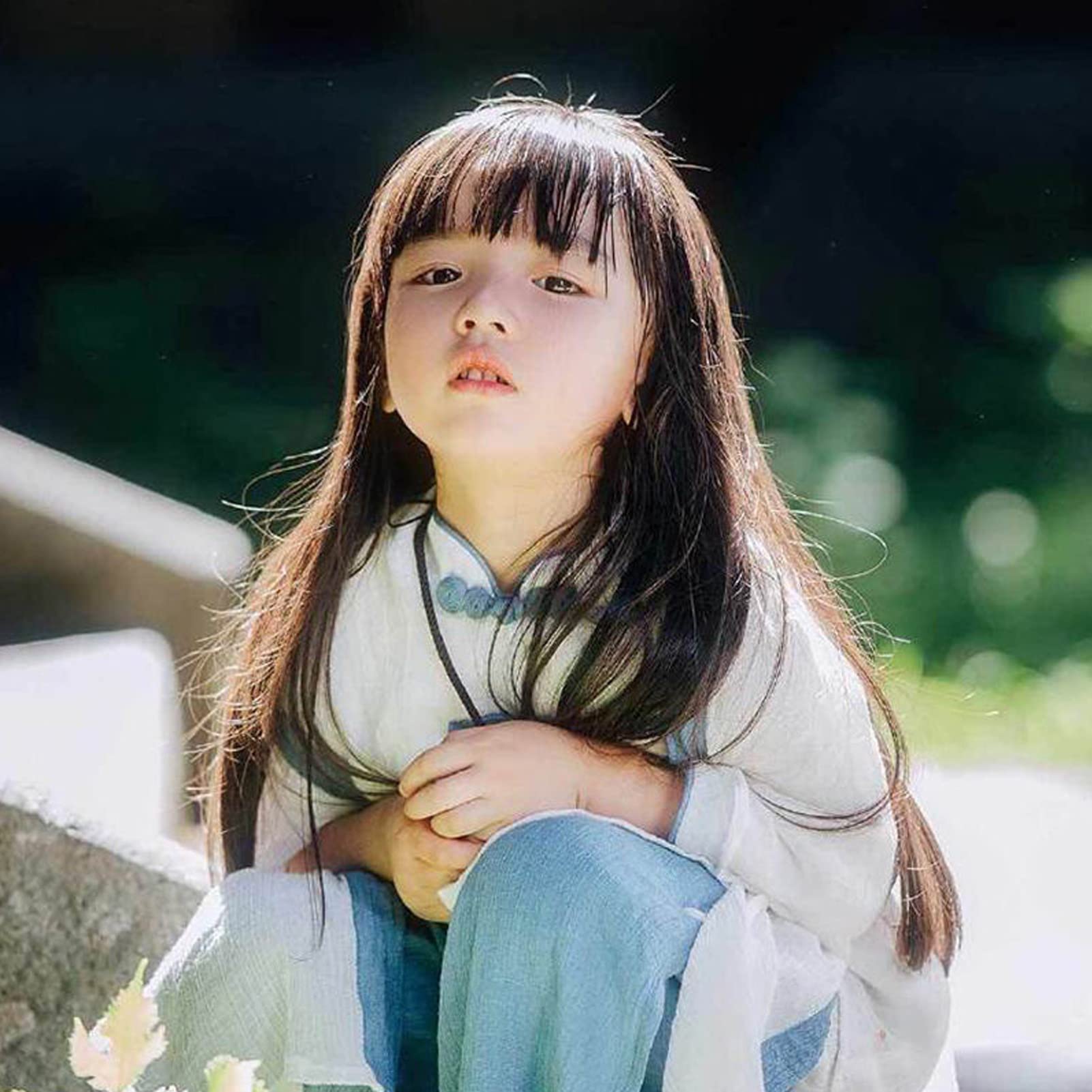 Long Noir, en Particulier la Perruque avec des Cheveux de Remplacement de Cheveux pour les Filles Pleines de Topper Pendant 3-8 Ans, Qui Conviennent aux Fêtes D'activités D'Halloween