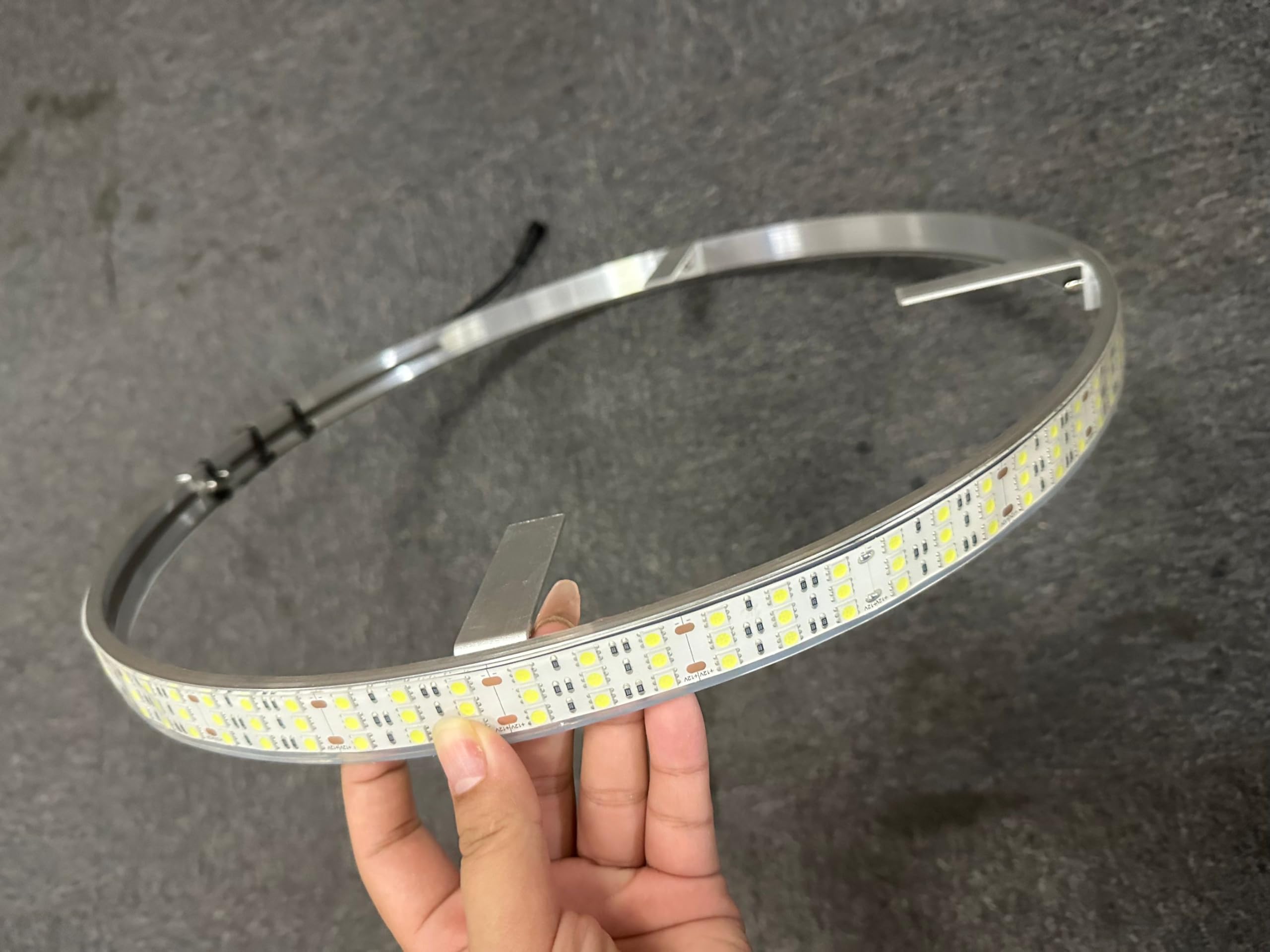 1PC 17.5'' Triple Row White Wheel Ring with LED Strip - After-Sales Listing