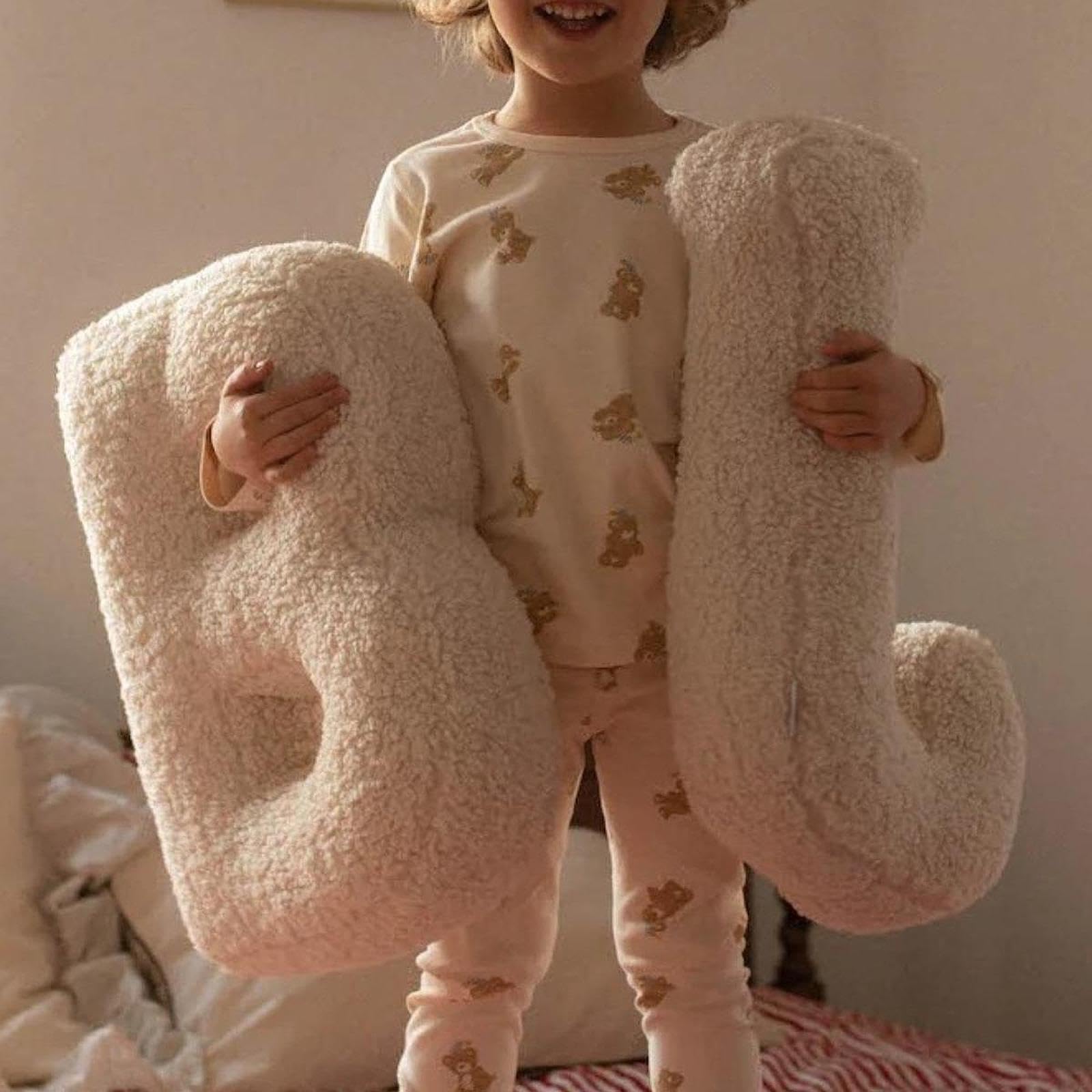 Cuscino Decorativo a Forma di Lettera in Peluche, Ideale per Divano, Multifunzionale, per Leggere E Guardare La TV, Ideale Come Regalo, C