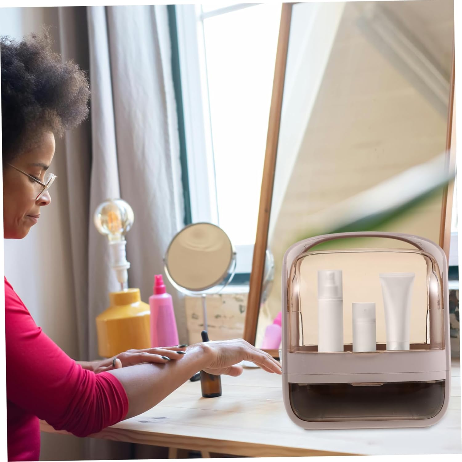 Makeup Organizer Box Lid Cosmetic Storage Case for Skincare Large Capacity for Bedroom and Bathroom Vanity Elegant Design for Efficient Makeup Display