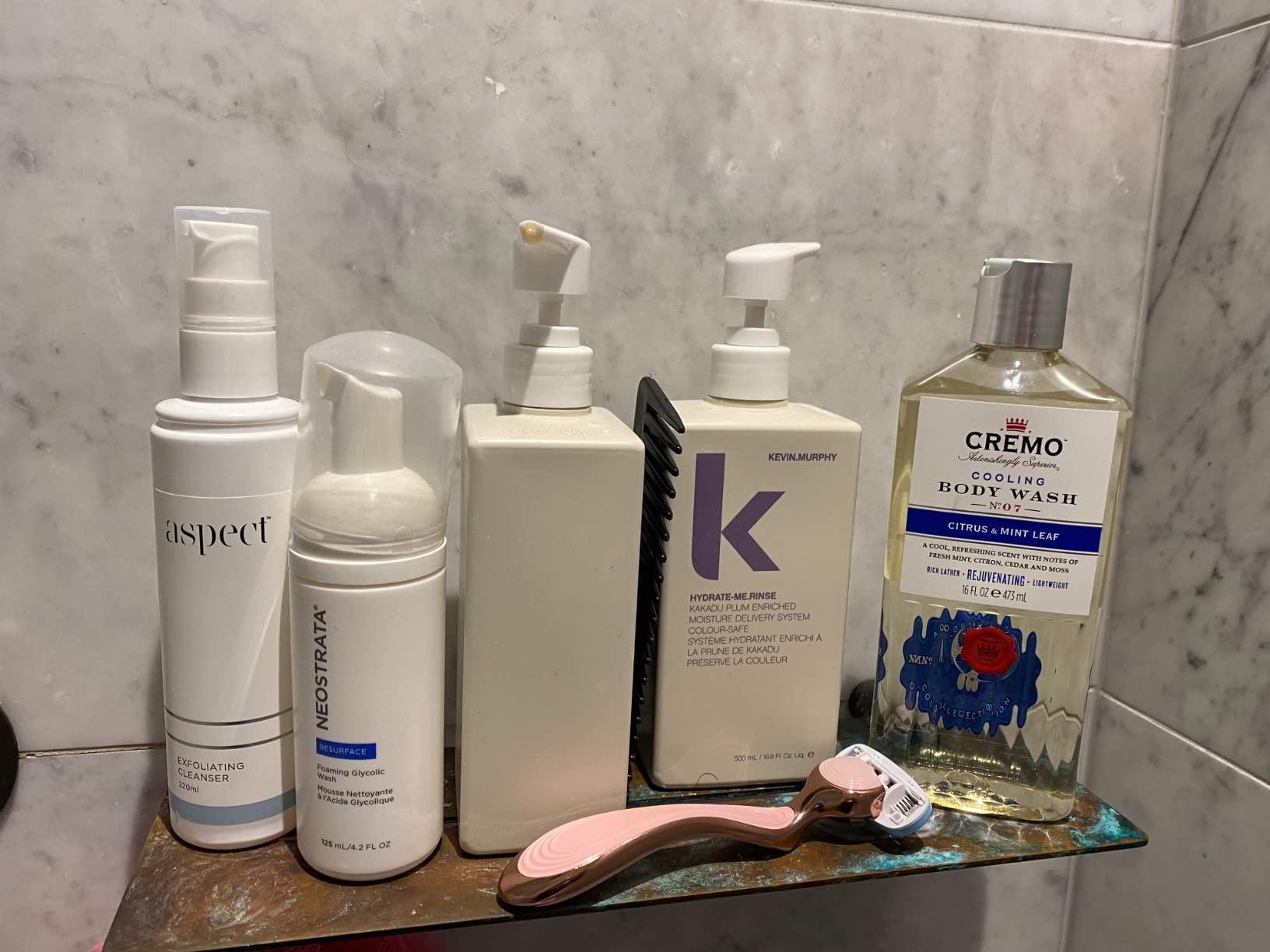 CREMO Cooling Body Wash For Men Rejuvenating Citrus & Mint Leaf