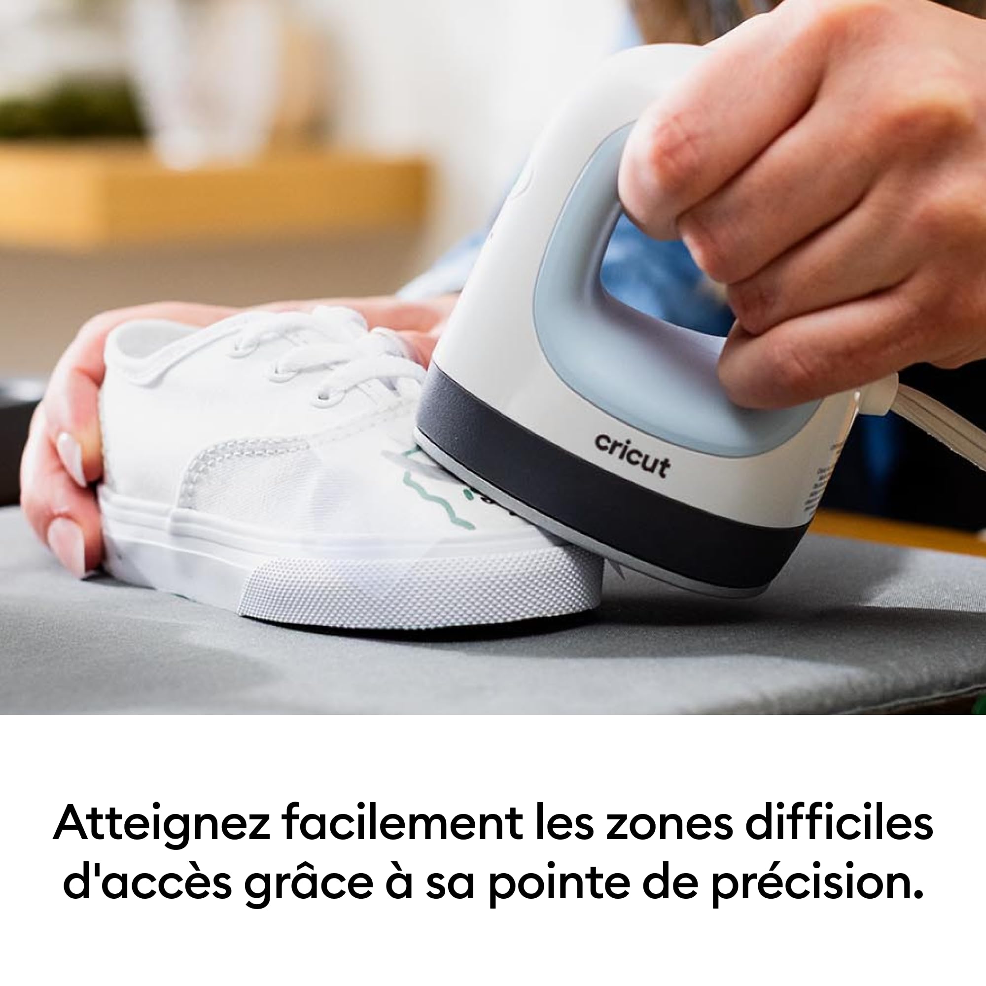 Cricut EasyPress Mini | Presse à chaud compacte pour vinyle thermocollant (HTV), produits Infusible Ink et de sublimation | Bleu zen