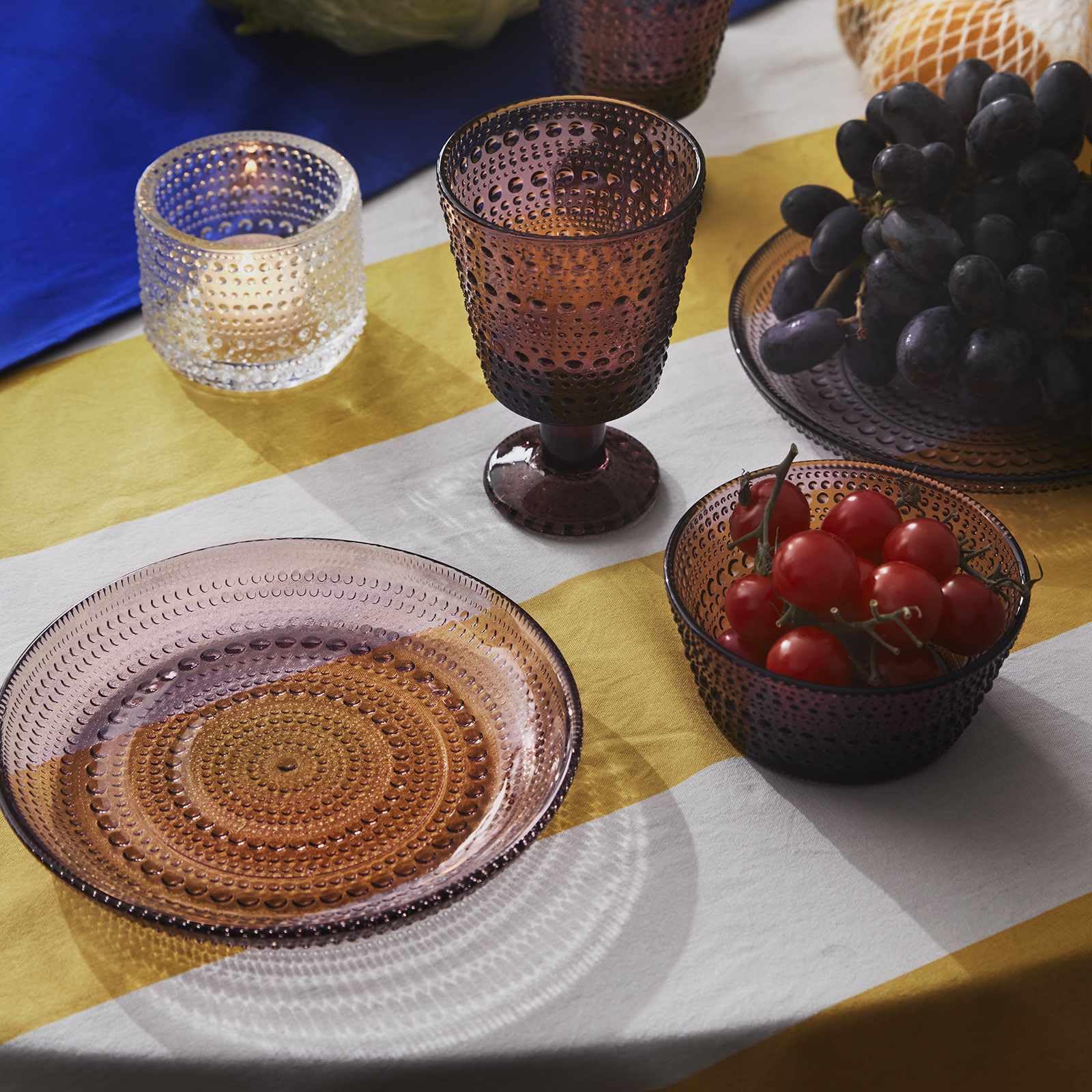 Iittala Glass Set of 2 Glass Box Helmi in Purple 26 cl Dimensions 7.7 x 7.7 x 8.8 cm 1070202