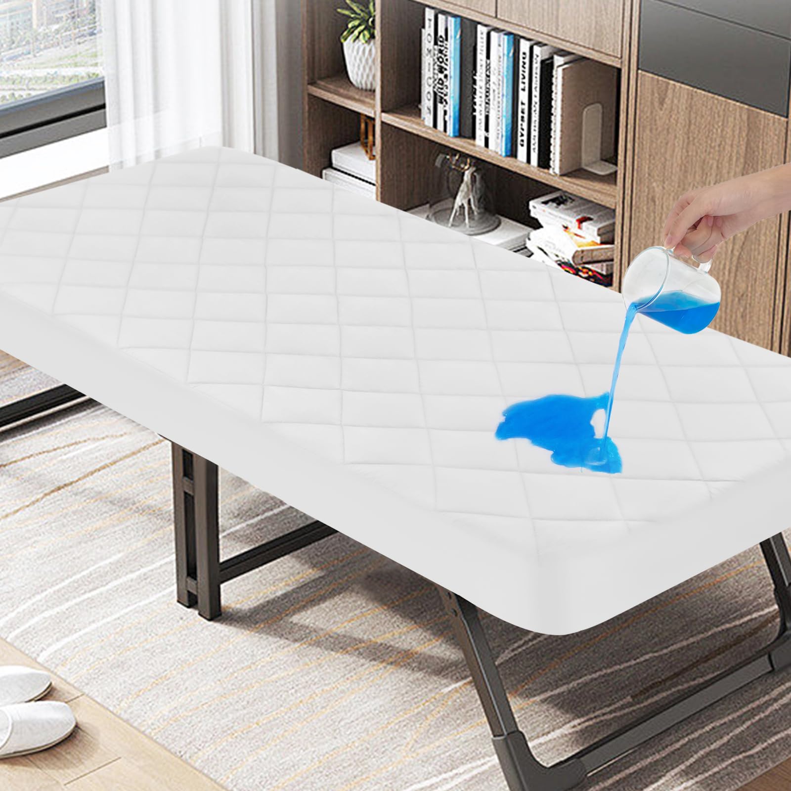 Protector de colchón para cuna, impermeable, acolchado, tamaño cuna, 30 x 75 pulgadas, para cama individual estrecha, transpirable, suave, para dormir en campamento, color blanco (solo funda)