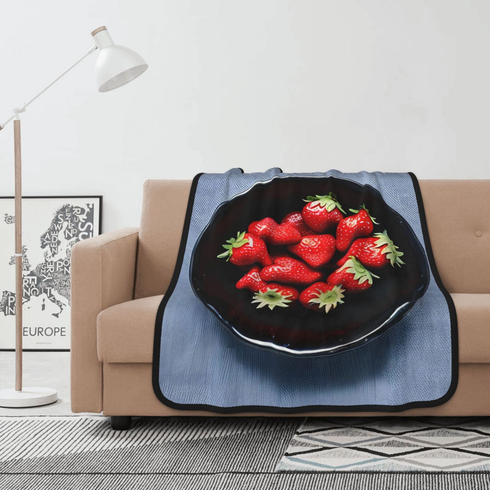 Couverture polaire fraise en flanelle douce, le cadeau de lit idéal