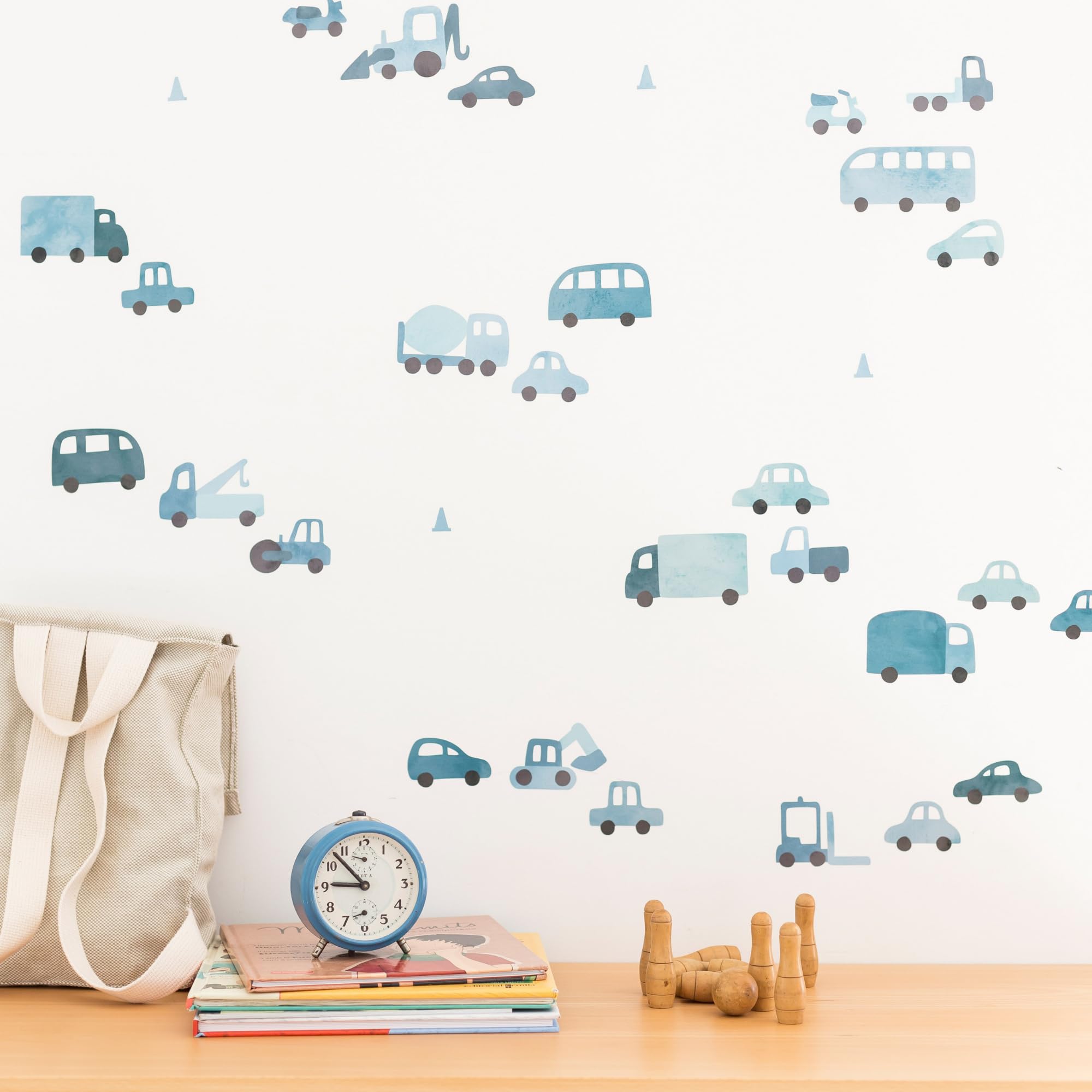 Pegatinas Pared Decorativas | Vinilo Adhesivo Pared Coches y Camiones | Efecto Papel Pintado | Cubre 3 m² | 32 piezas | TRESXICS (Azul)