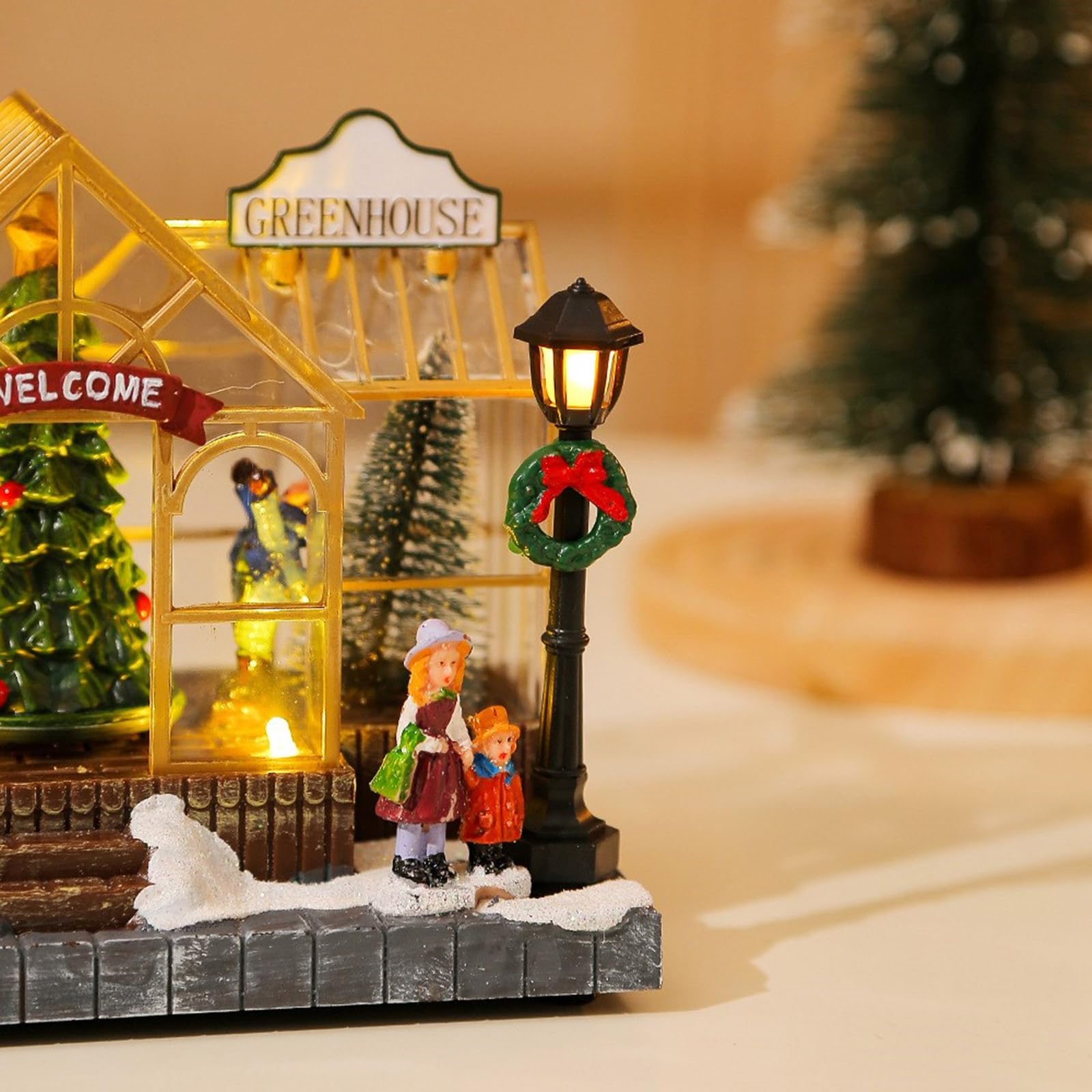 Adorno de resina musical de temporada navideña con luz LED, figura giratoria de árbol de Navidad, decoración de escritorio, adorno musical de casa